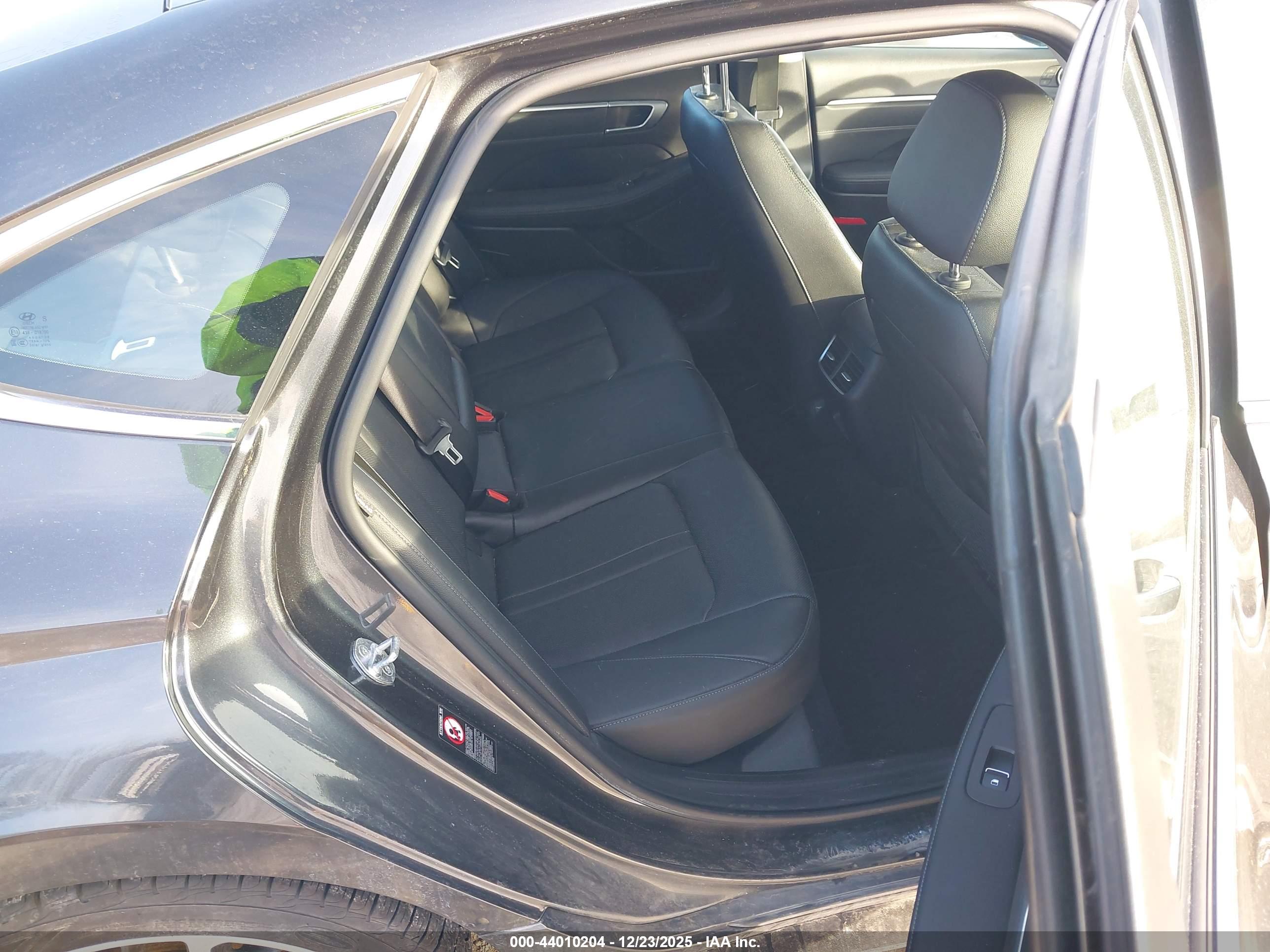 HYUNDAI SONATA image 8