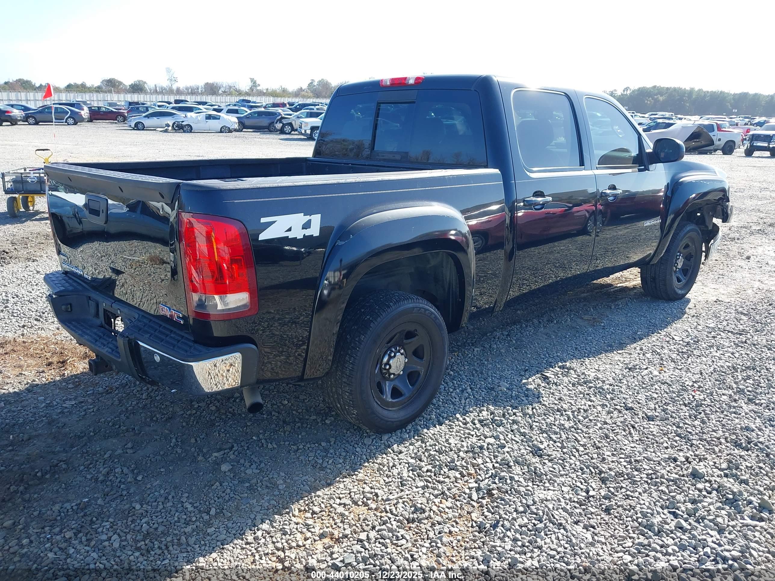 GMC SIERRA image 4