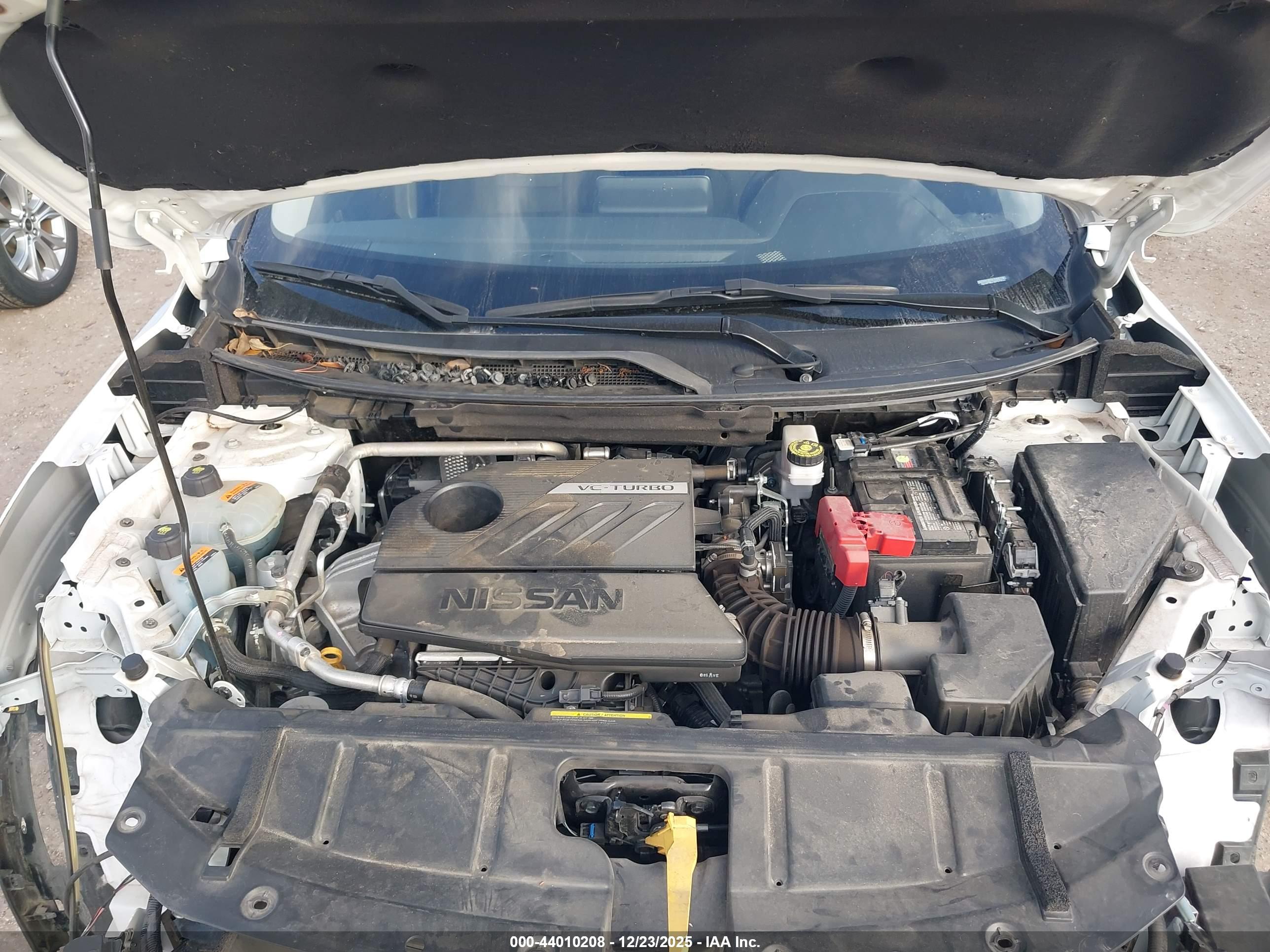 NISSAN ROGUE image 10