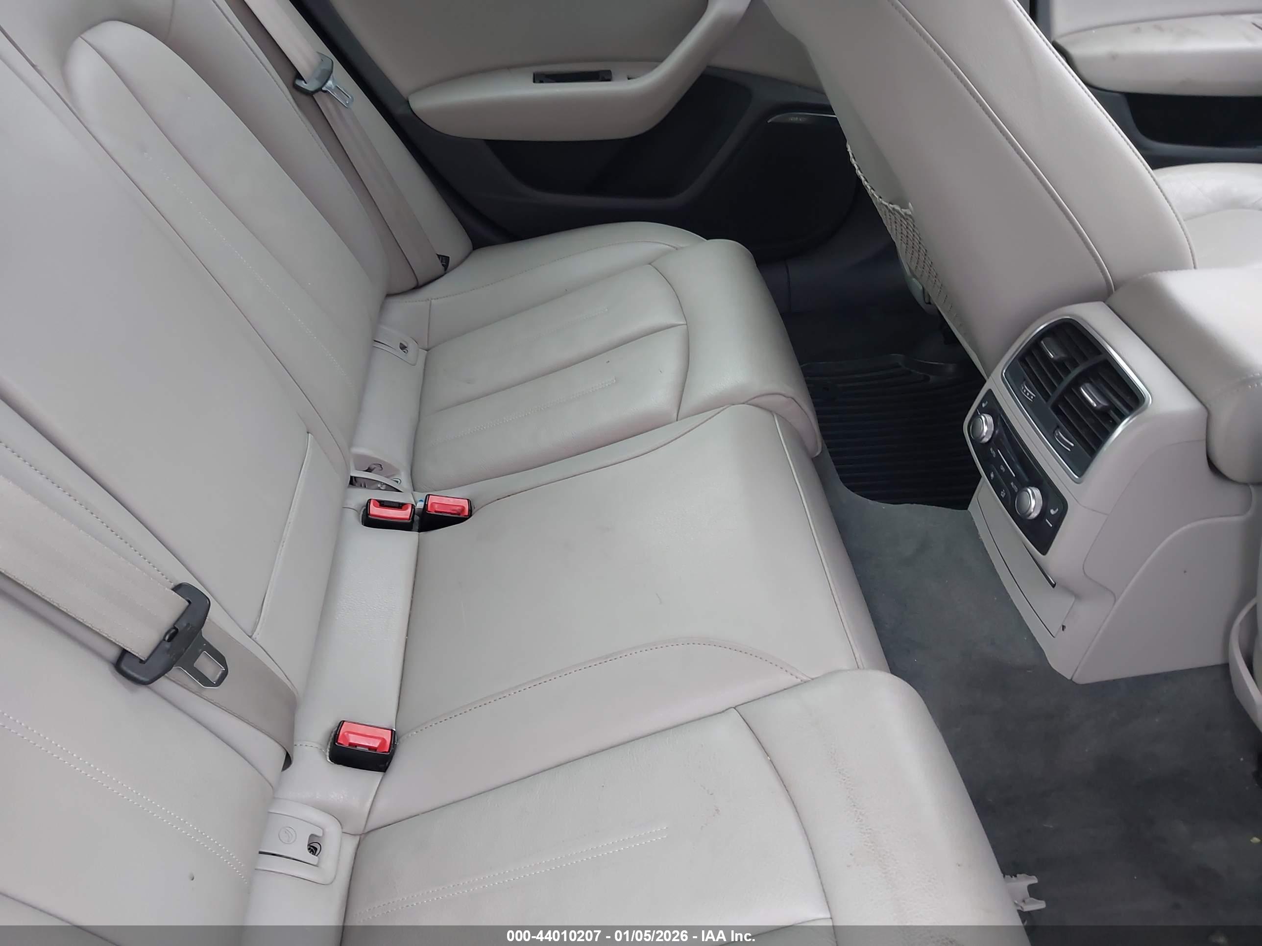 AUDI A6 image 8