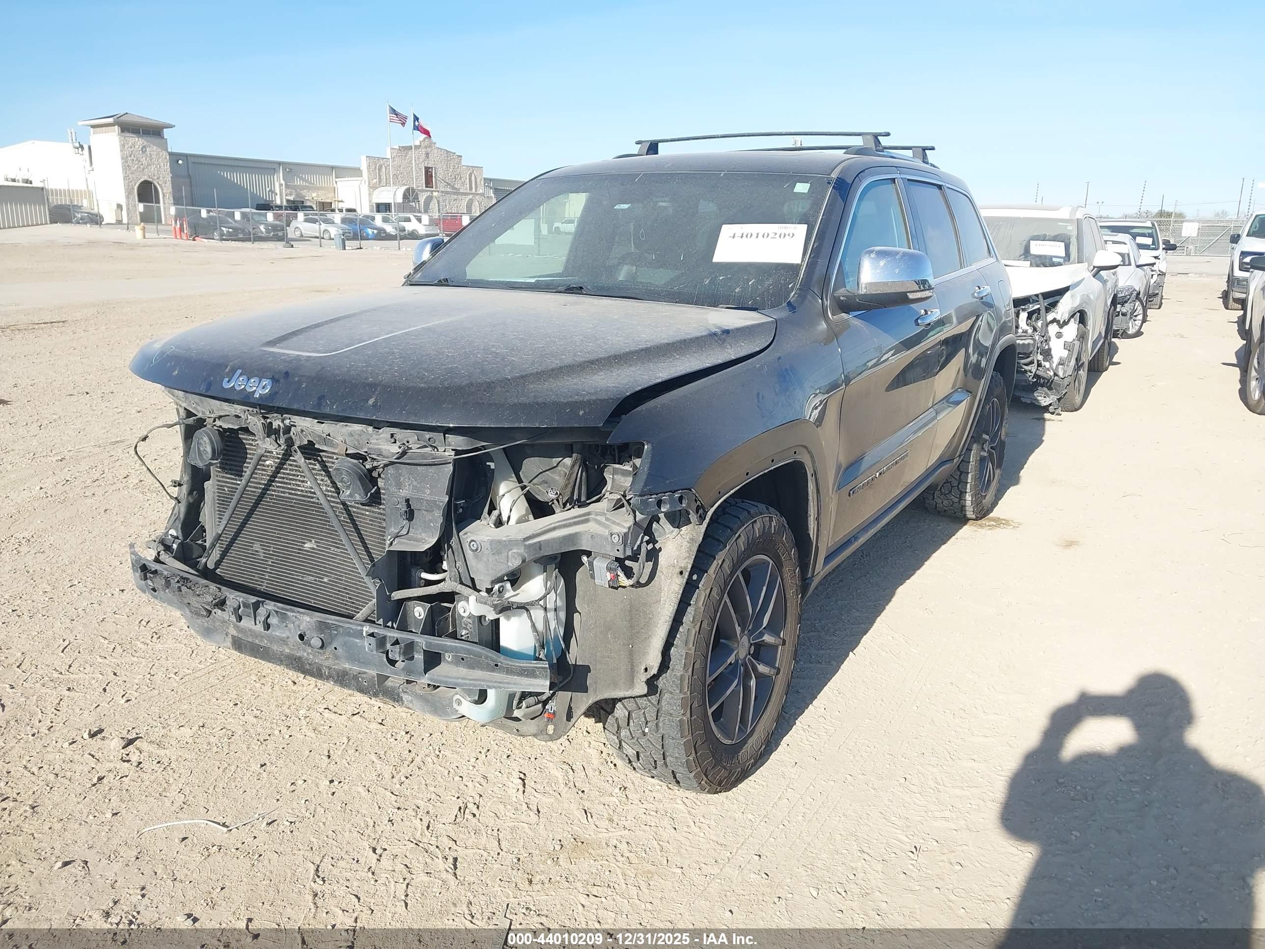 JEEP GRAND image 2