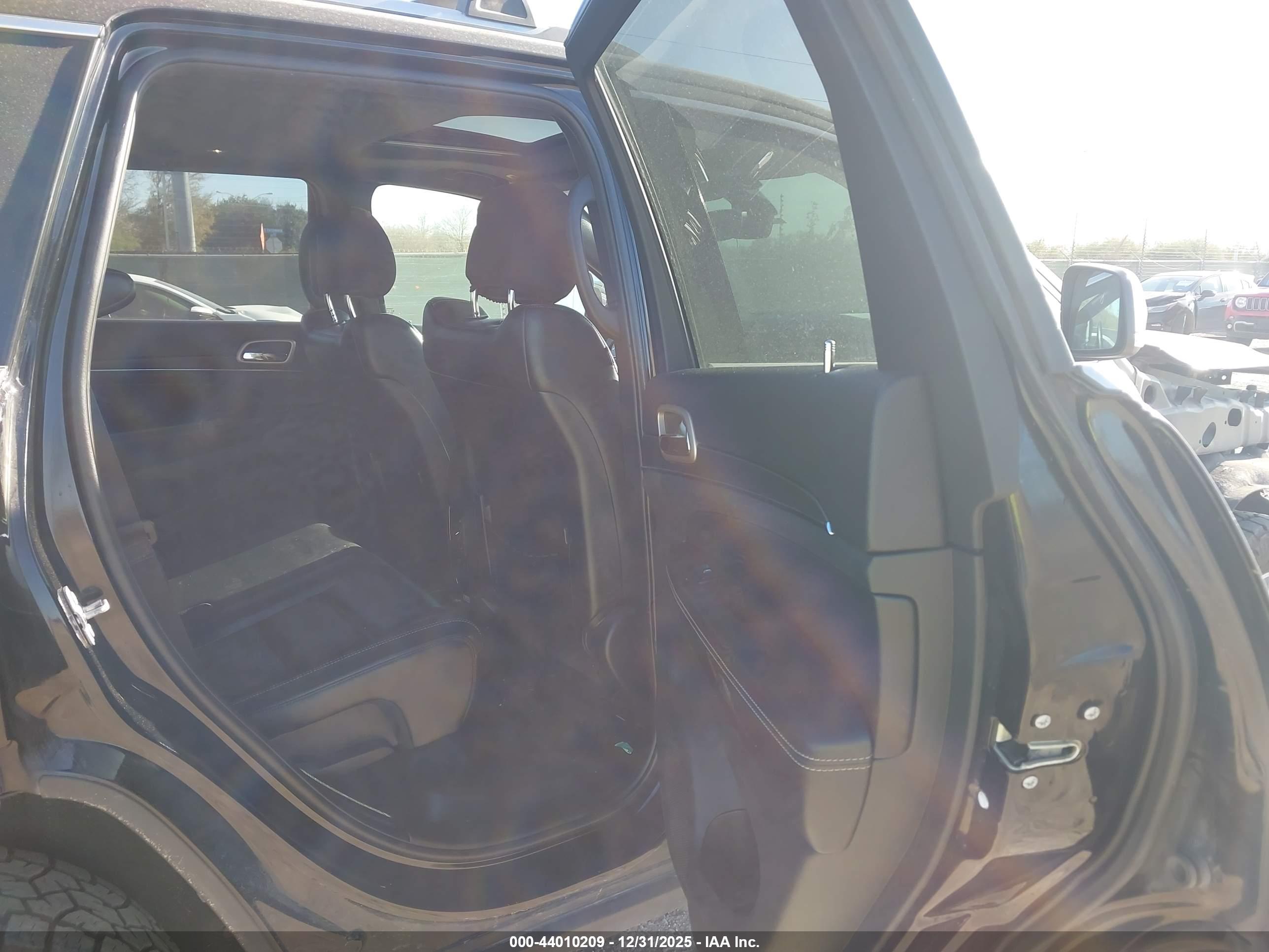 JEEP GRAND image 8