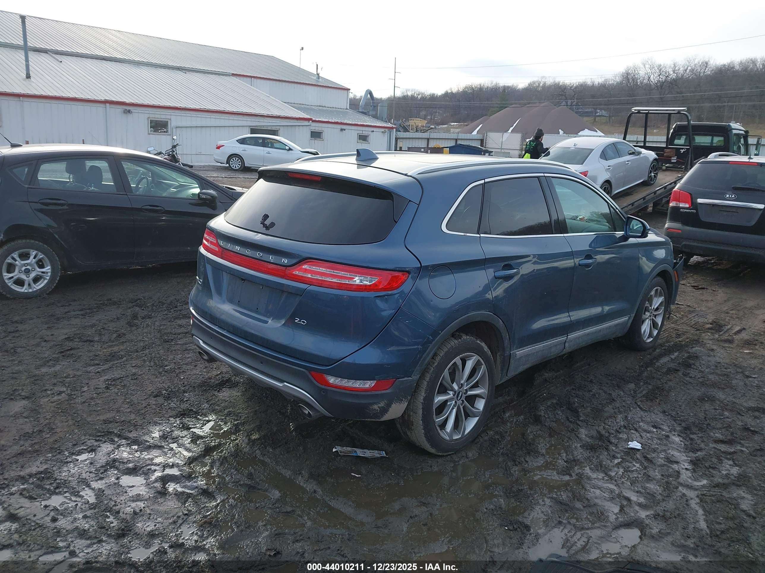 LINCOLN MKC image 4
