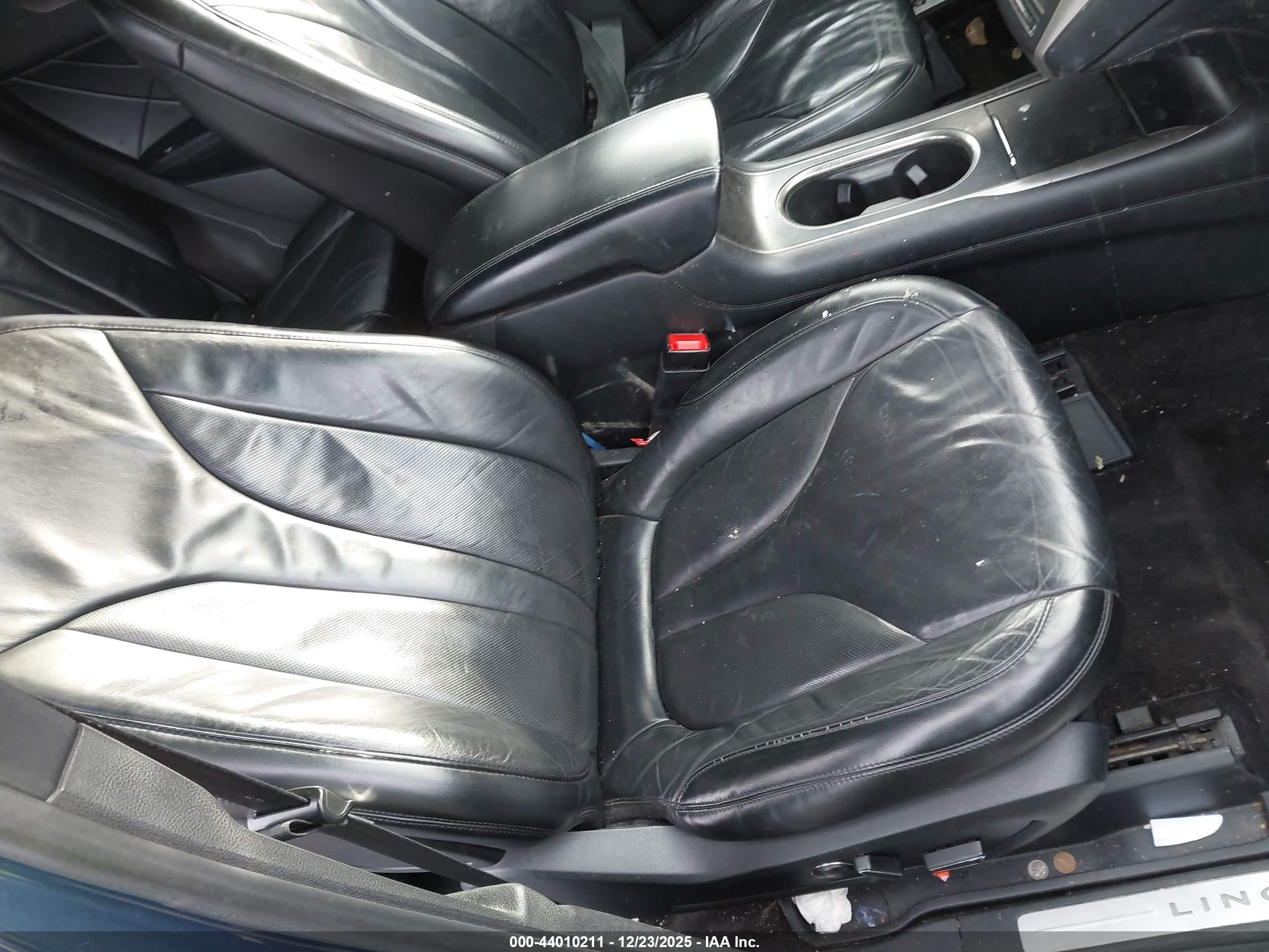 LINCOLN MKC image 5