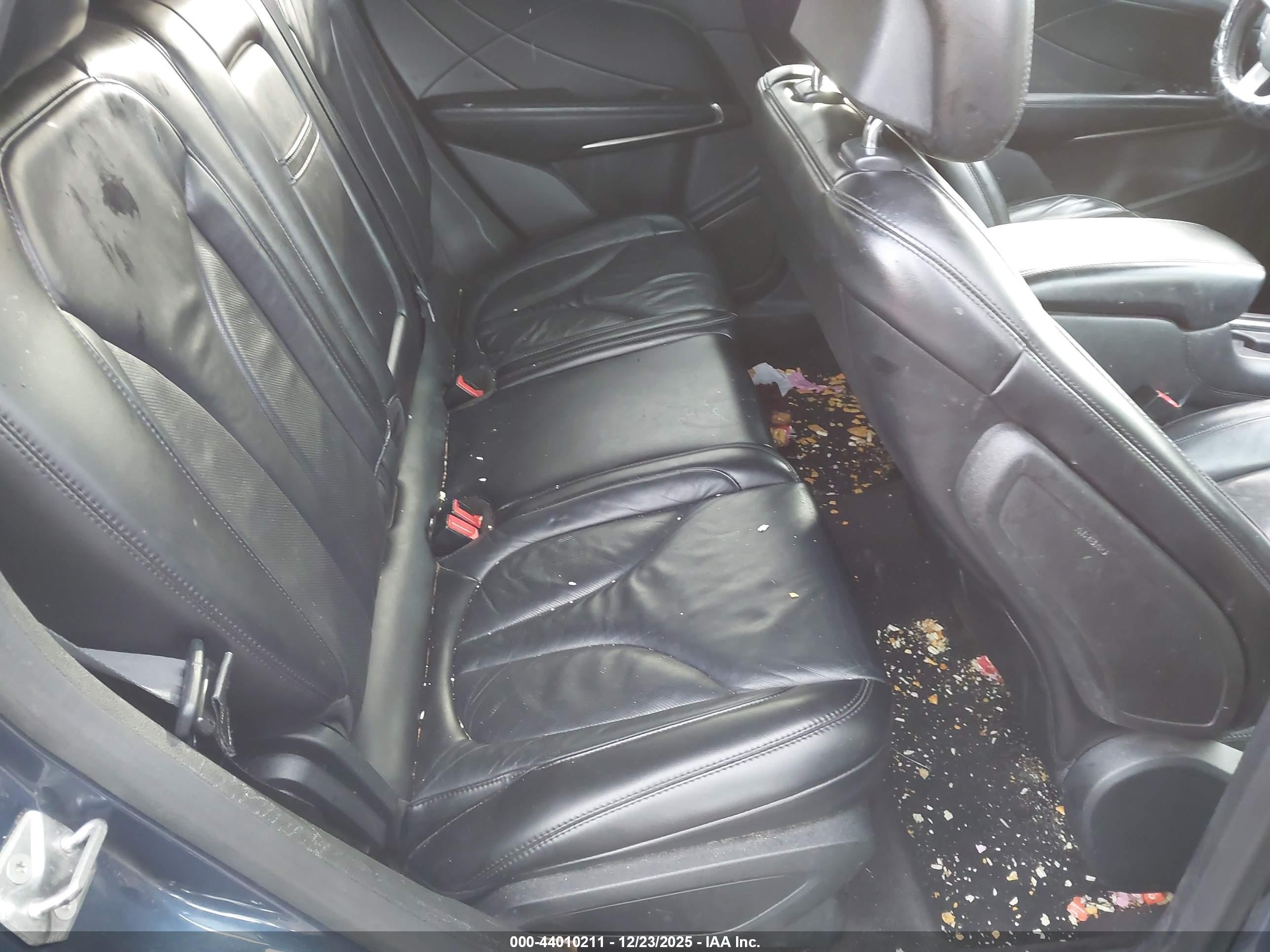 LINCOLN MKC image 8