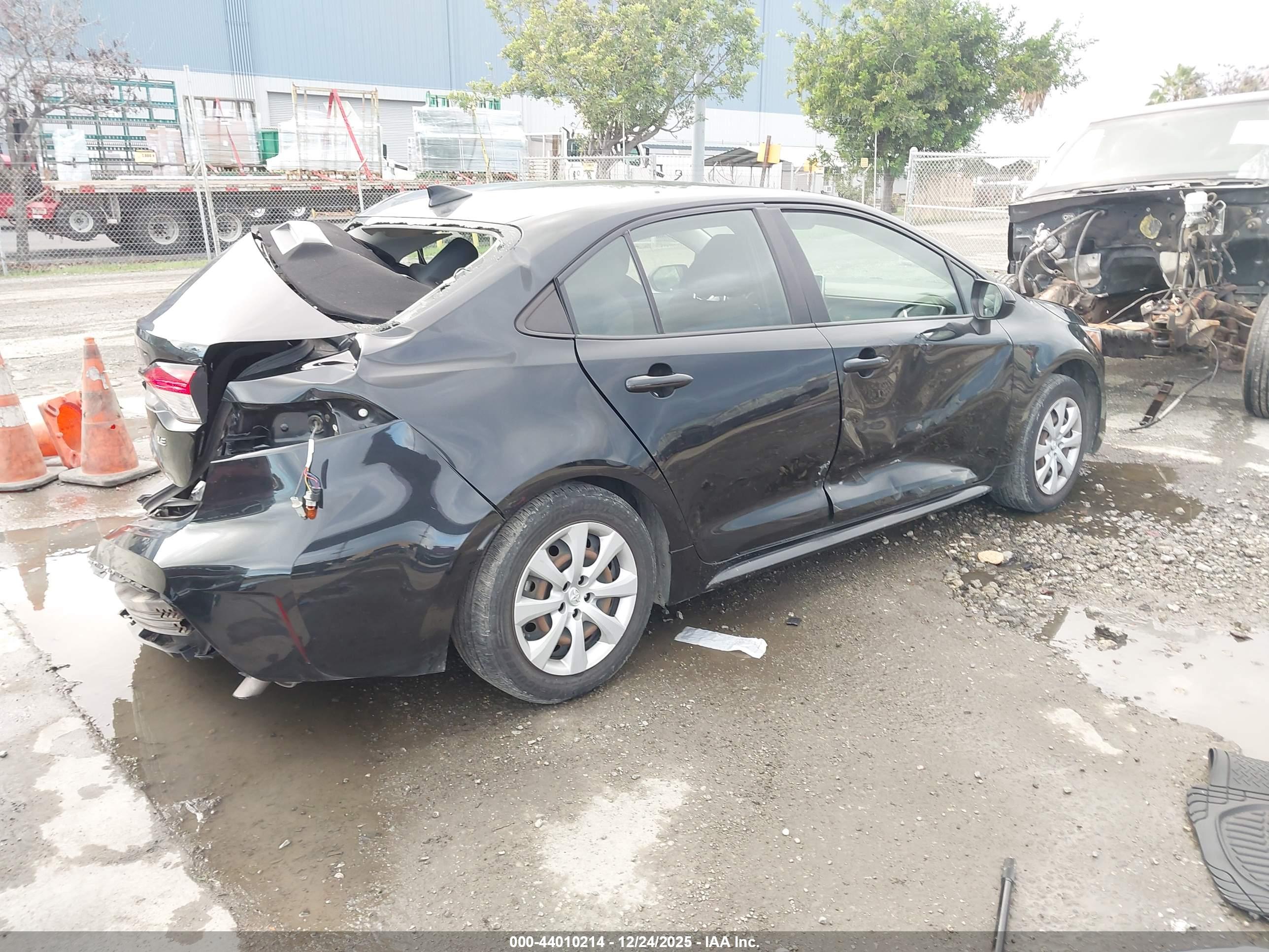 TOYOTA COROLLA image 4