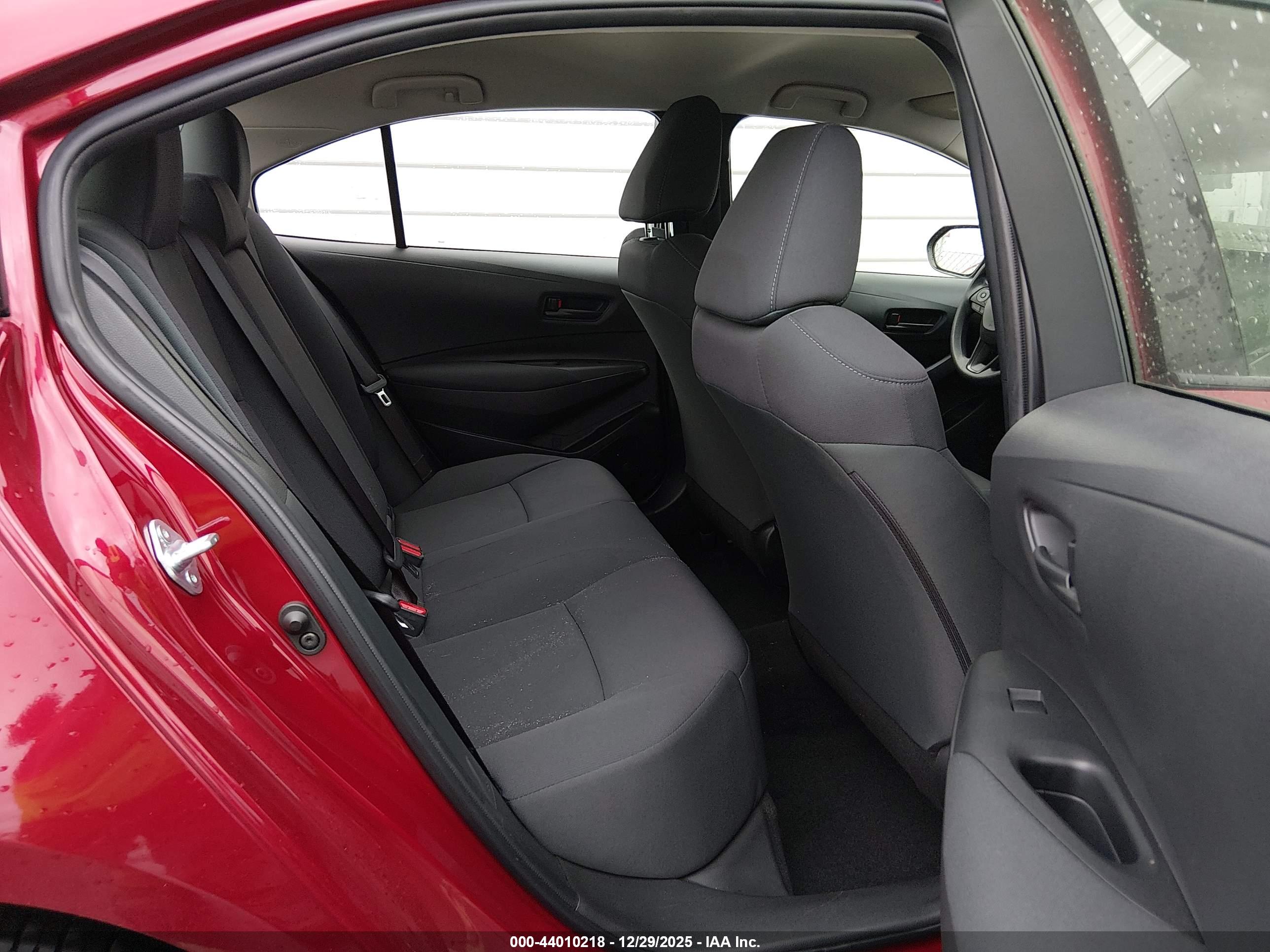 TOYOTA COROLLA image 8