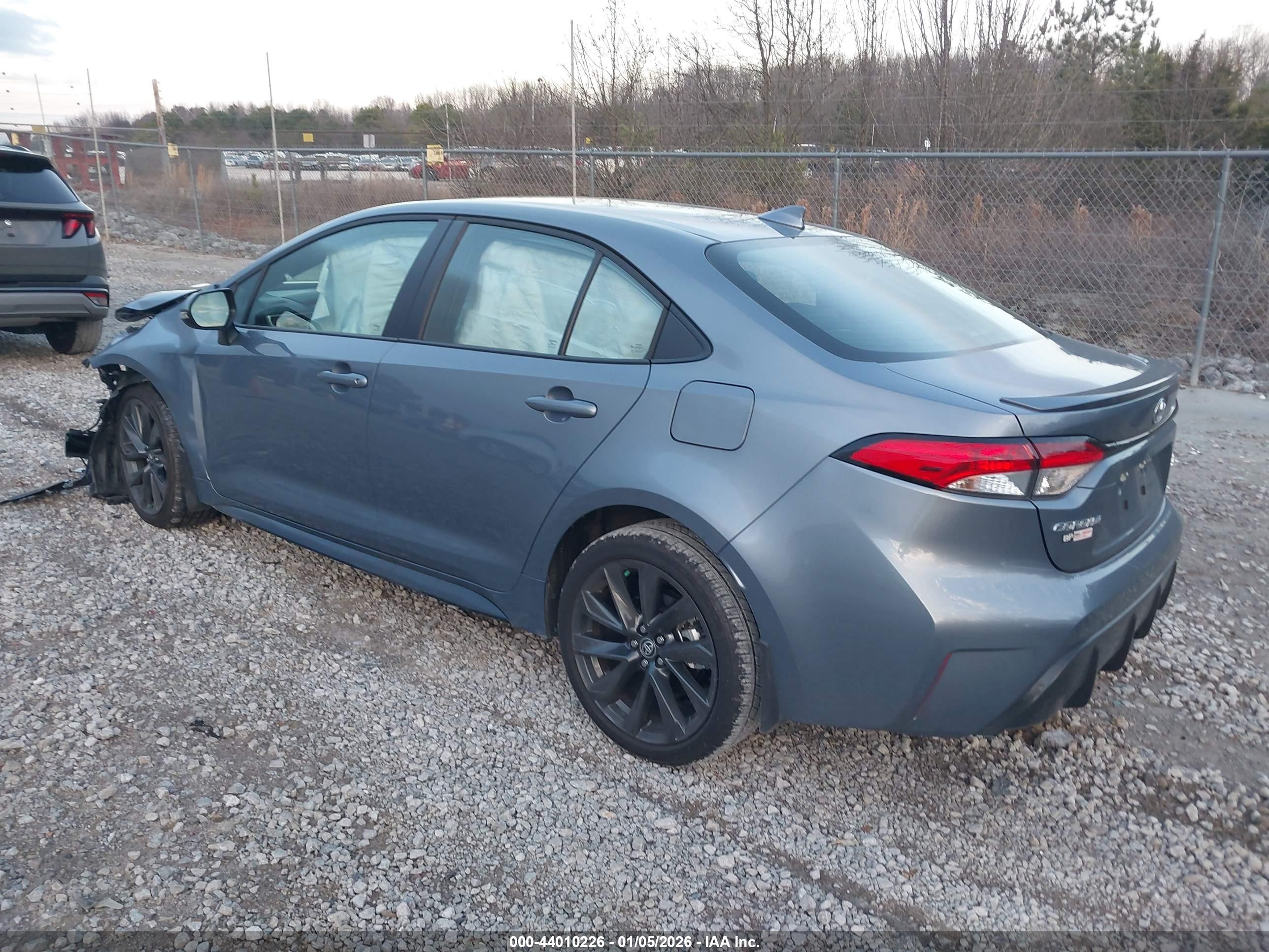 TOYOTA COROLLA image 3