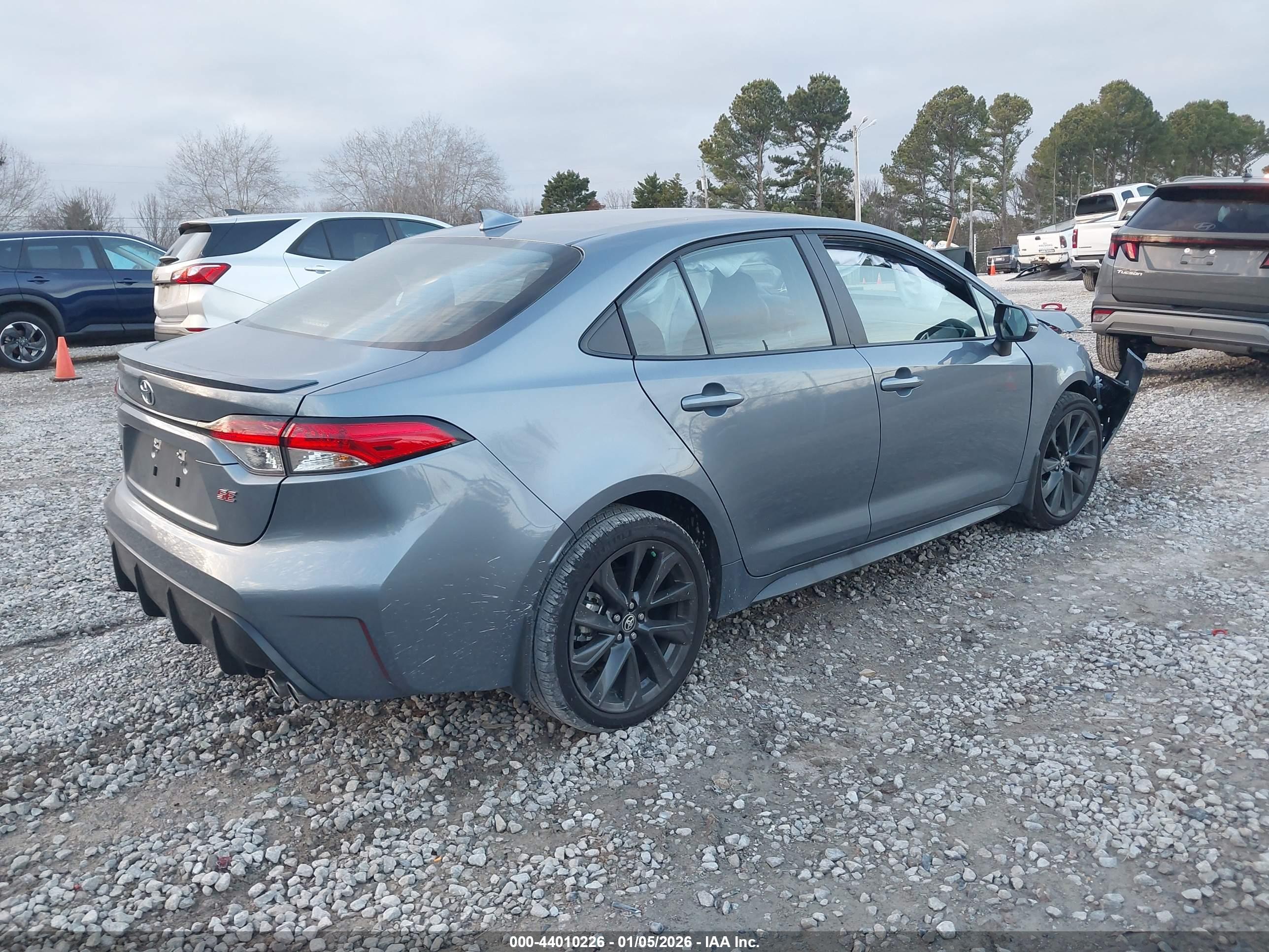TOYOTA COROLLA image 4