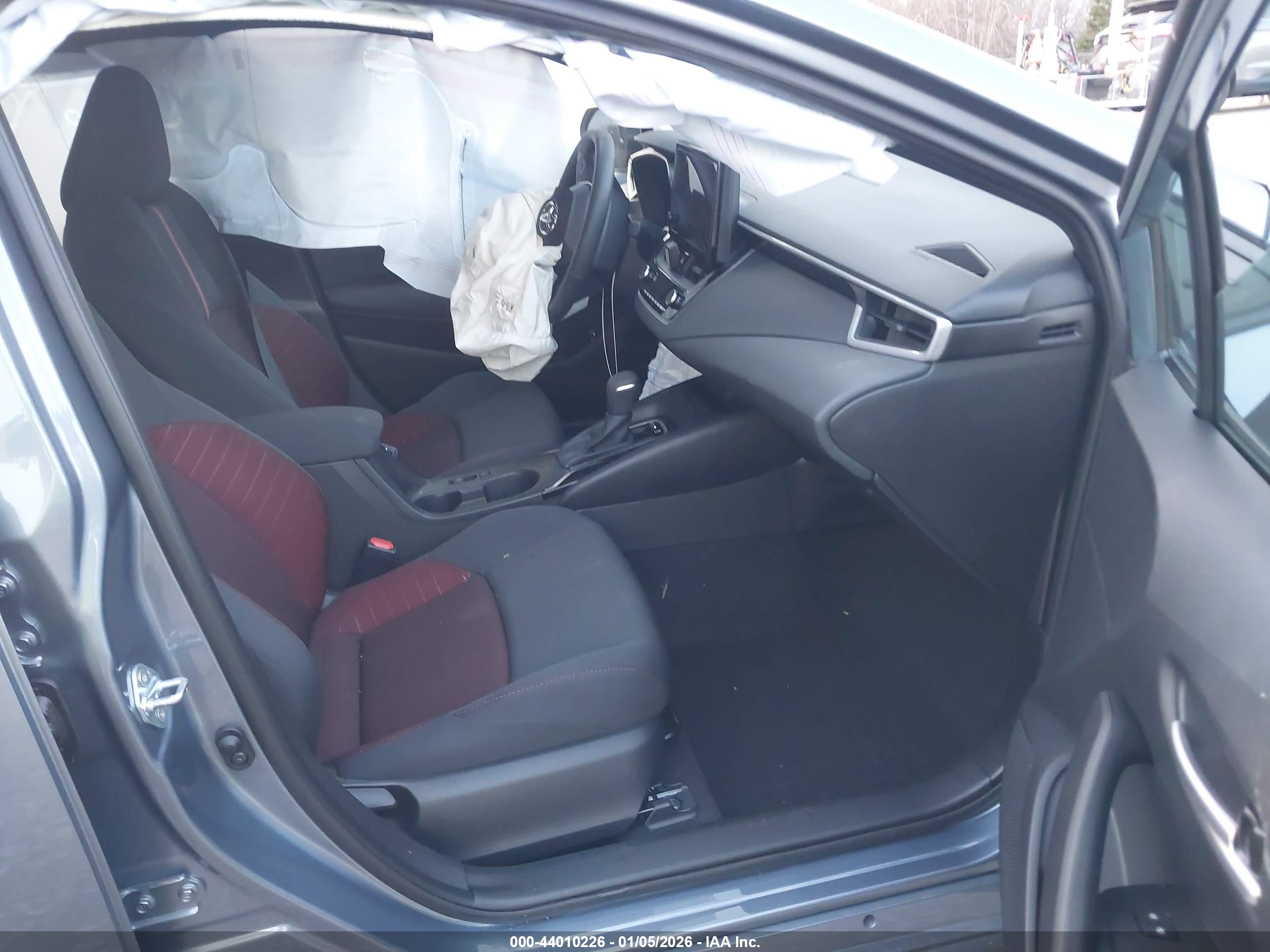 TOYOTA COROLLA image 5