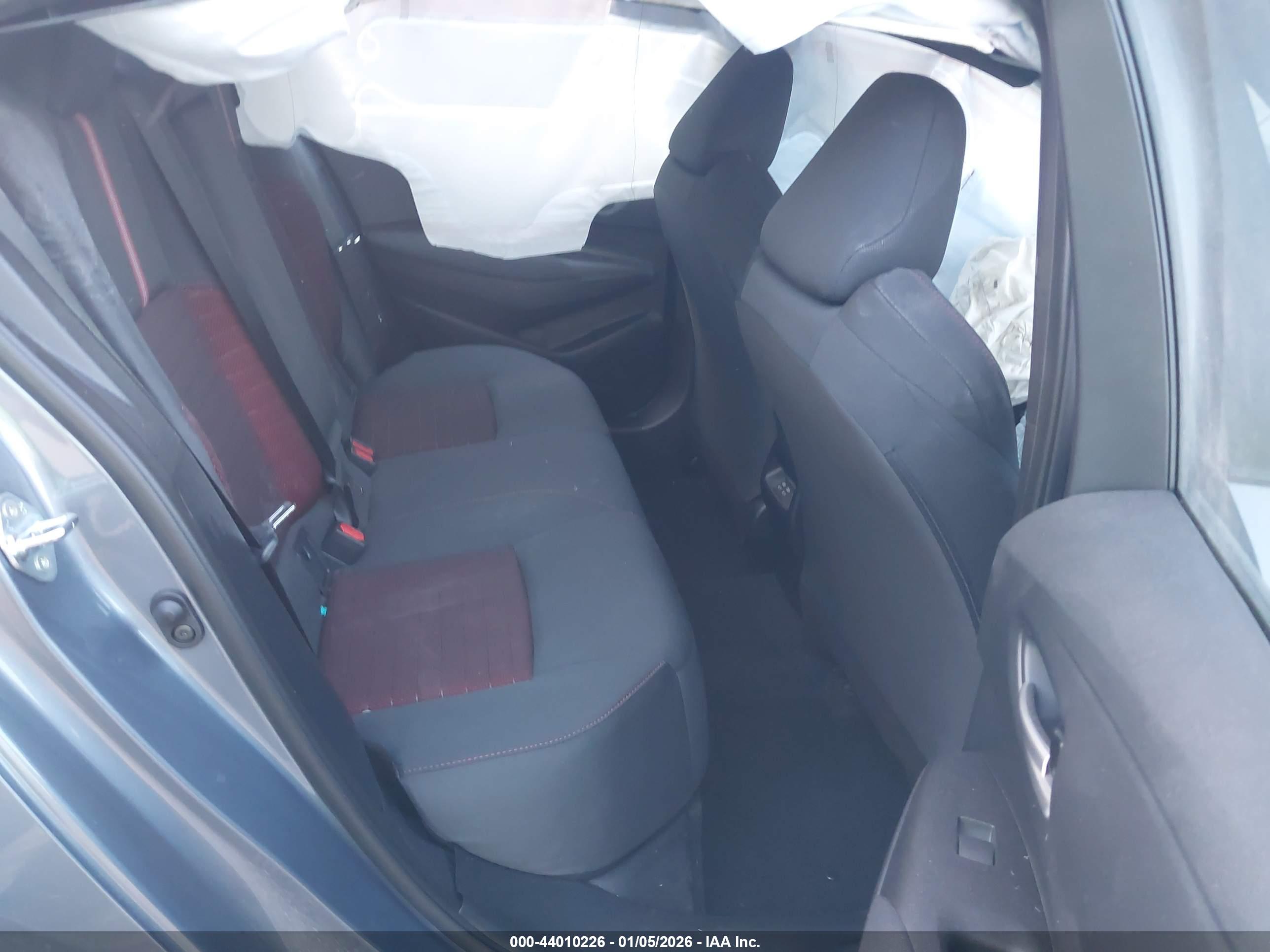 TOYOTA COROLLA image 8
