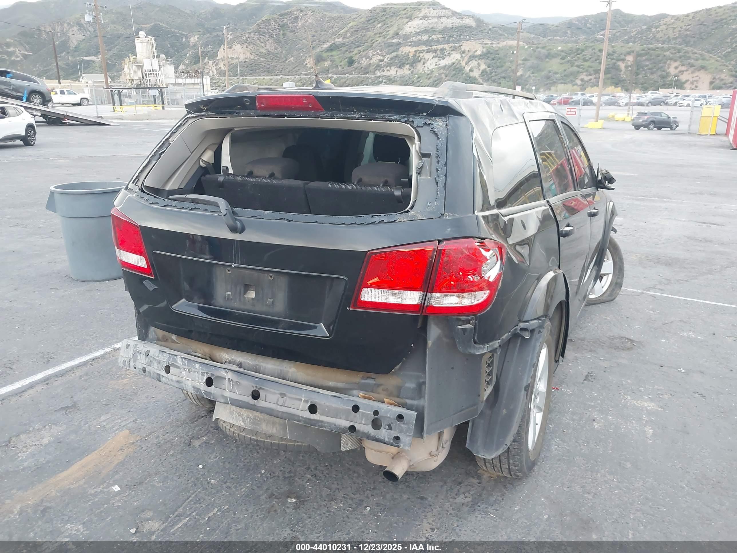 DODGE JOURNEY image 4