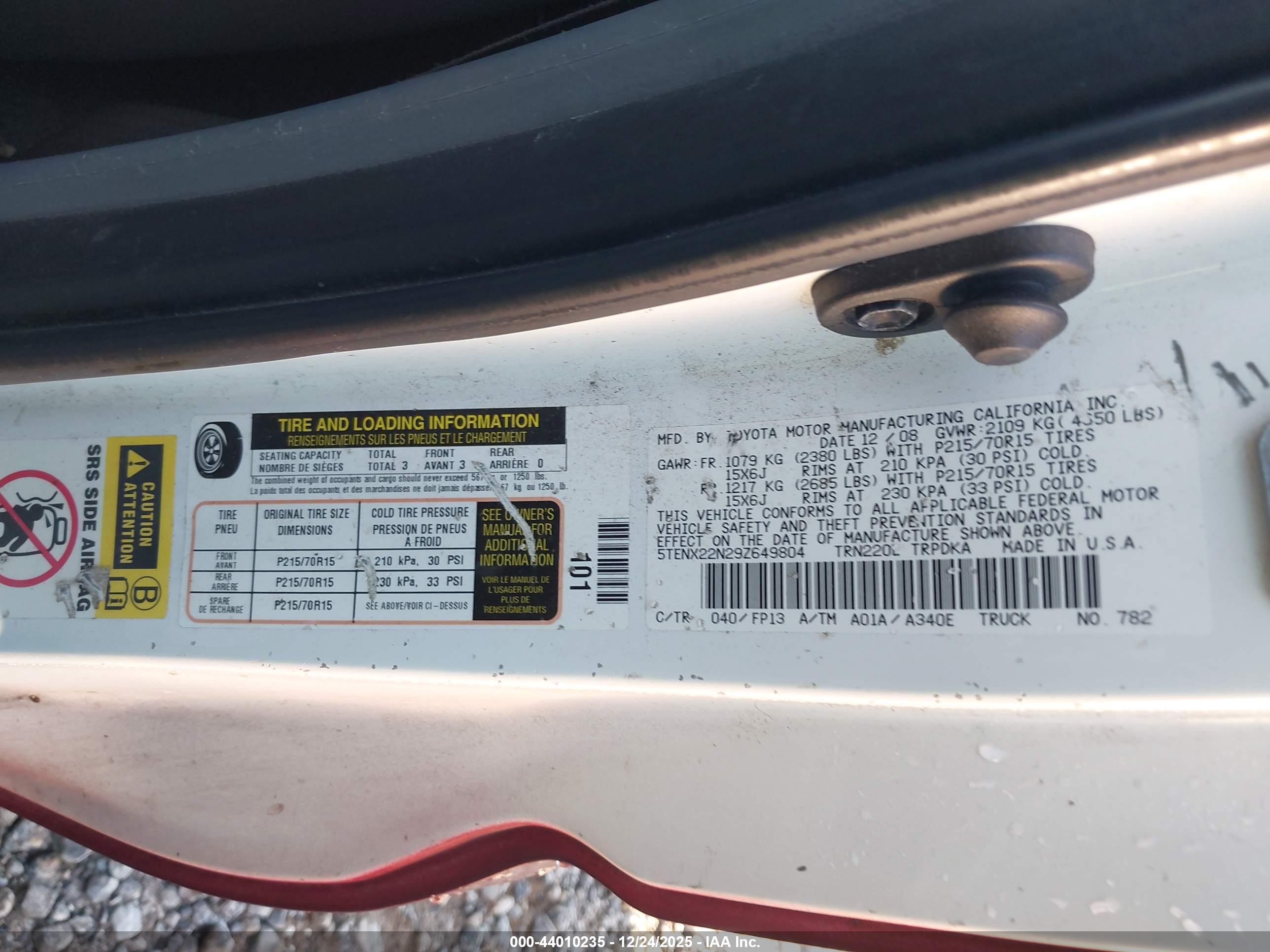 TOYOTA TACOMA image 9