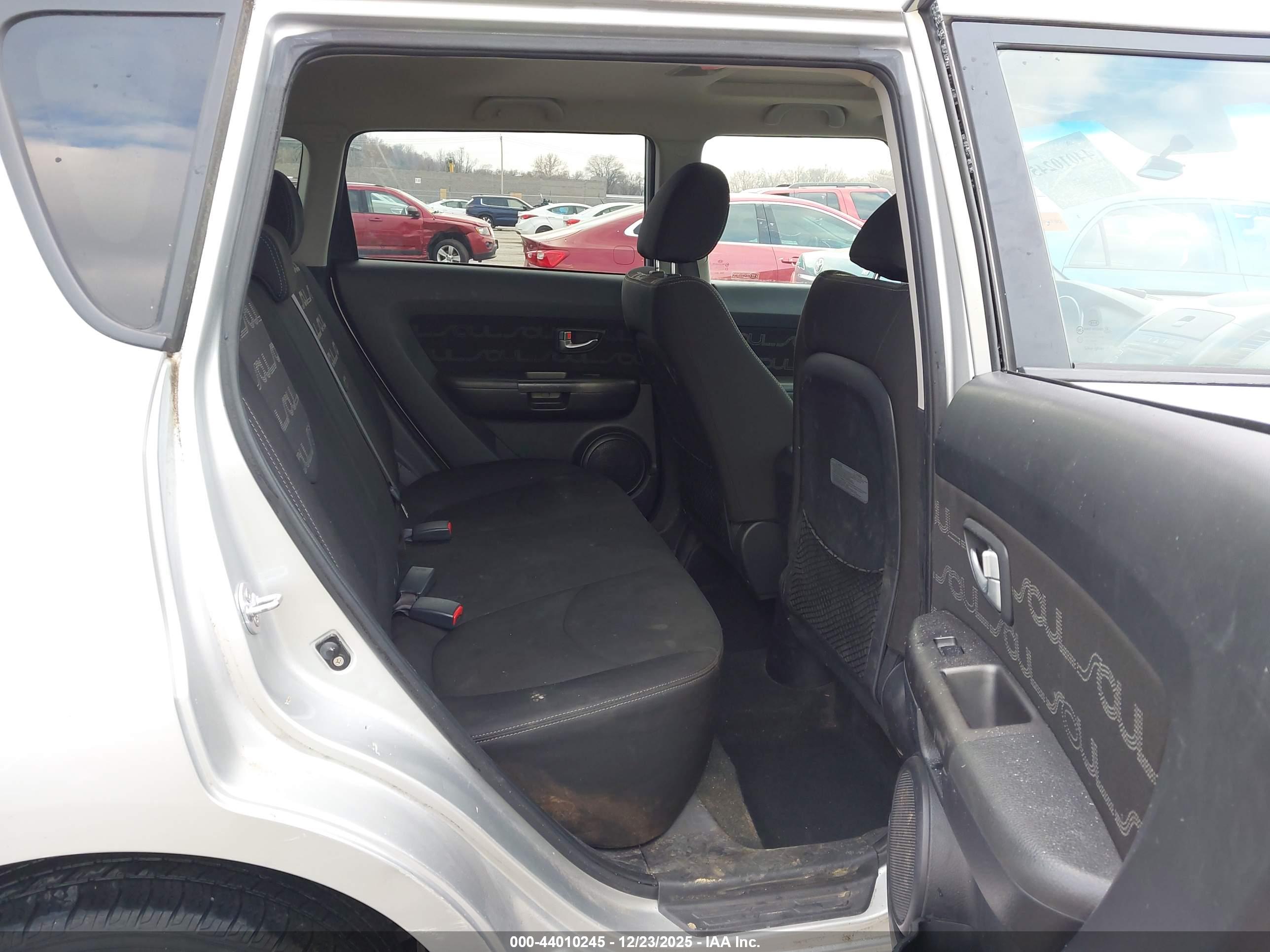 KIA SOUL image 8