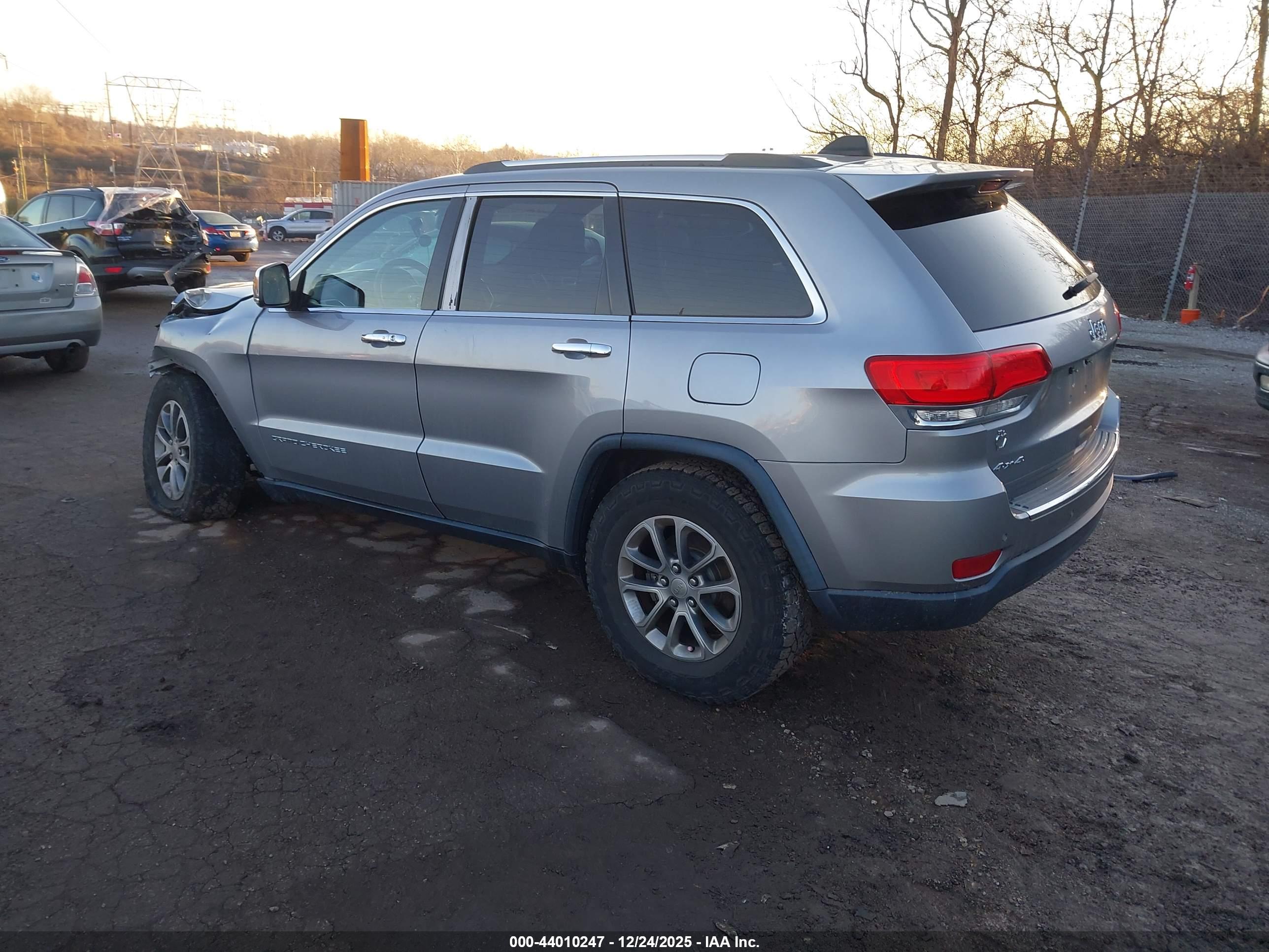 JEEP GRAND image 3