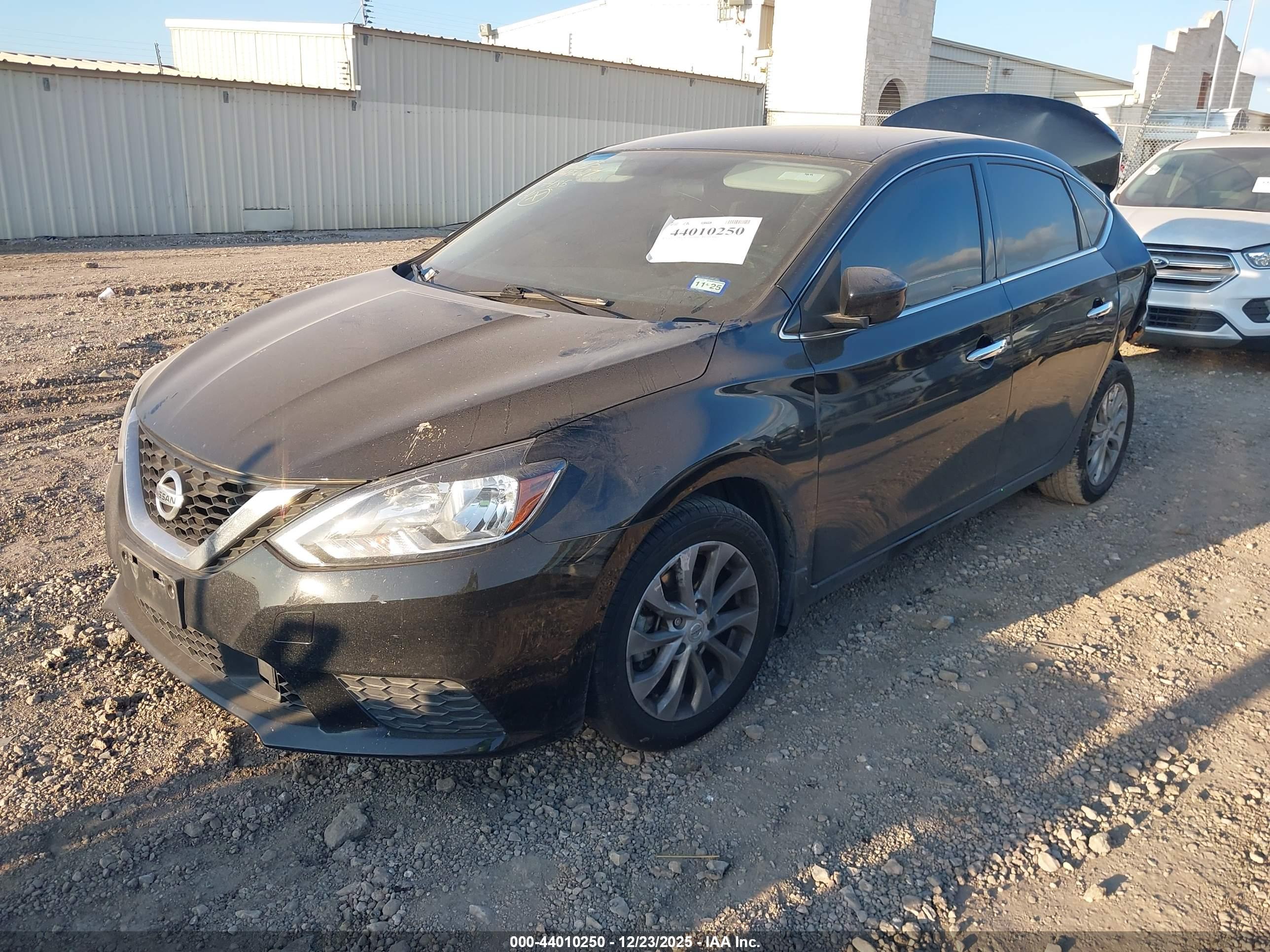 NISSAN SENTRA image 2