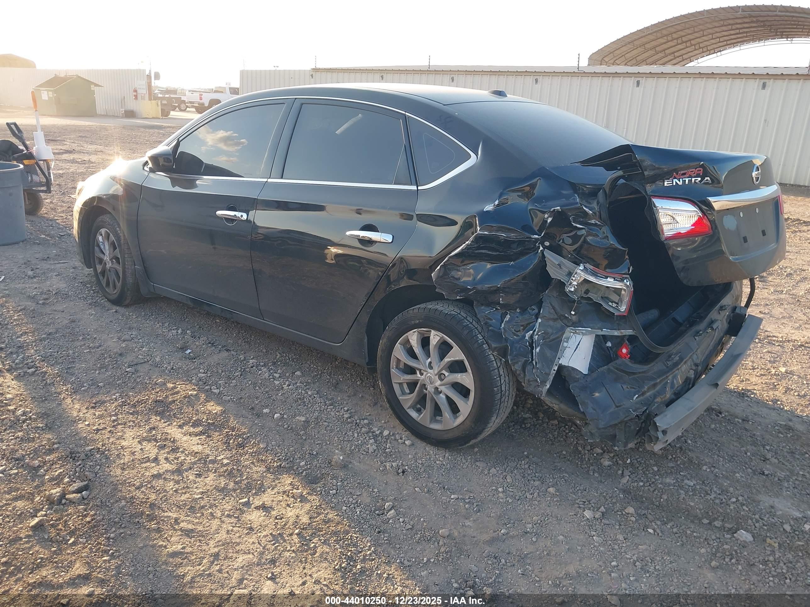 NISSAN SENTRA image 3