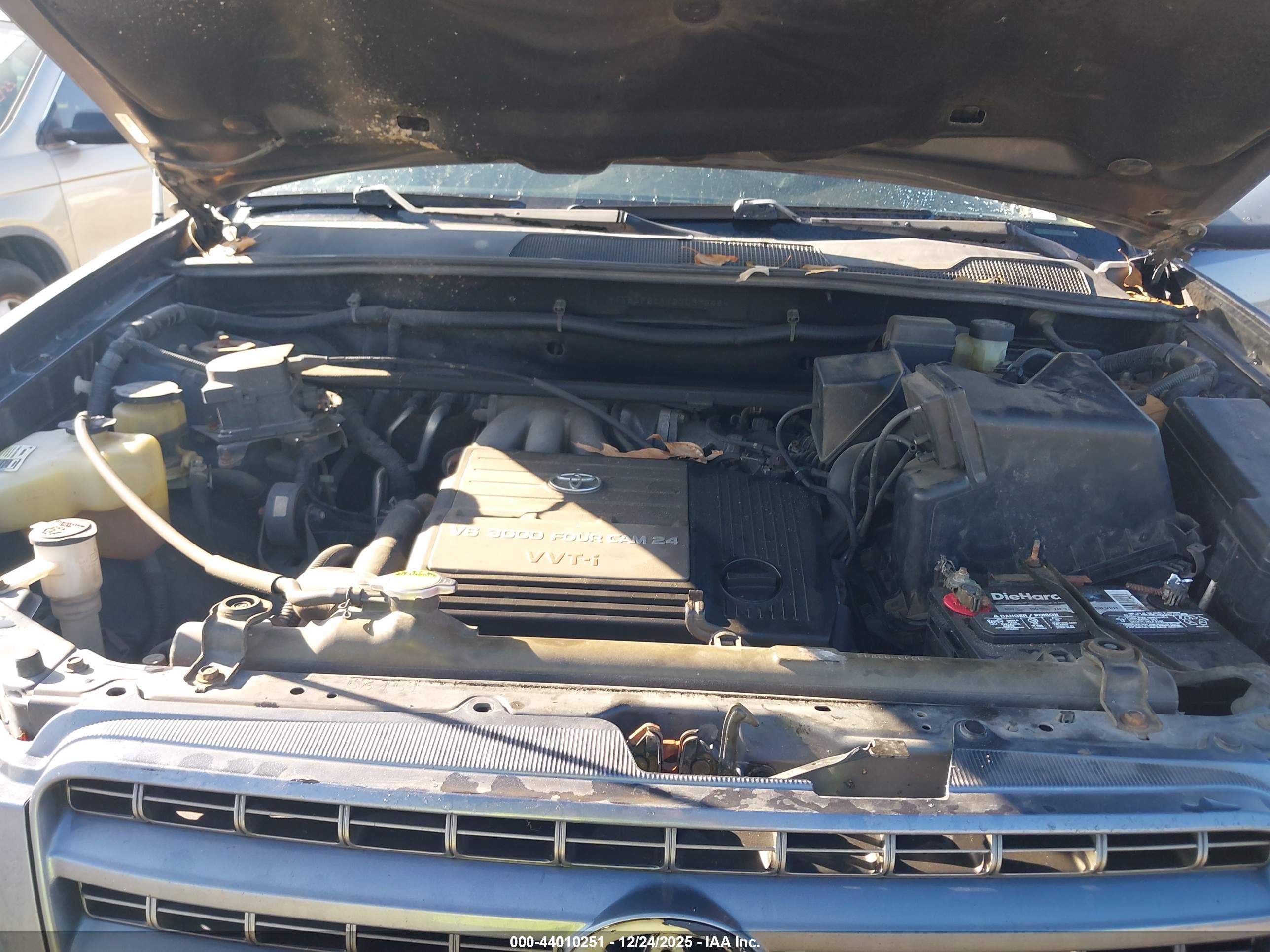 TOYOTA HIGHLANDER image 10