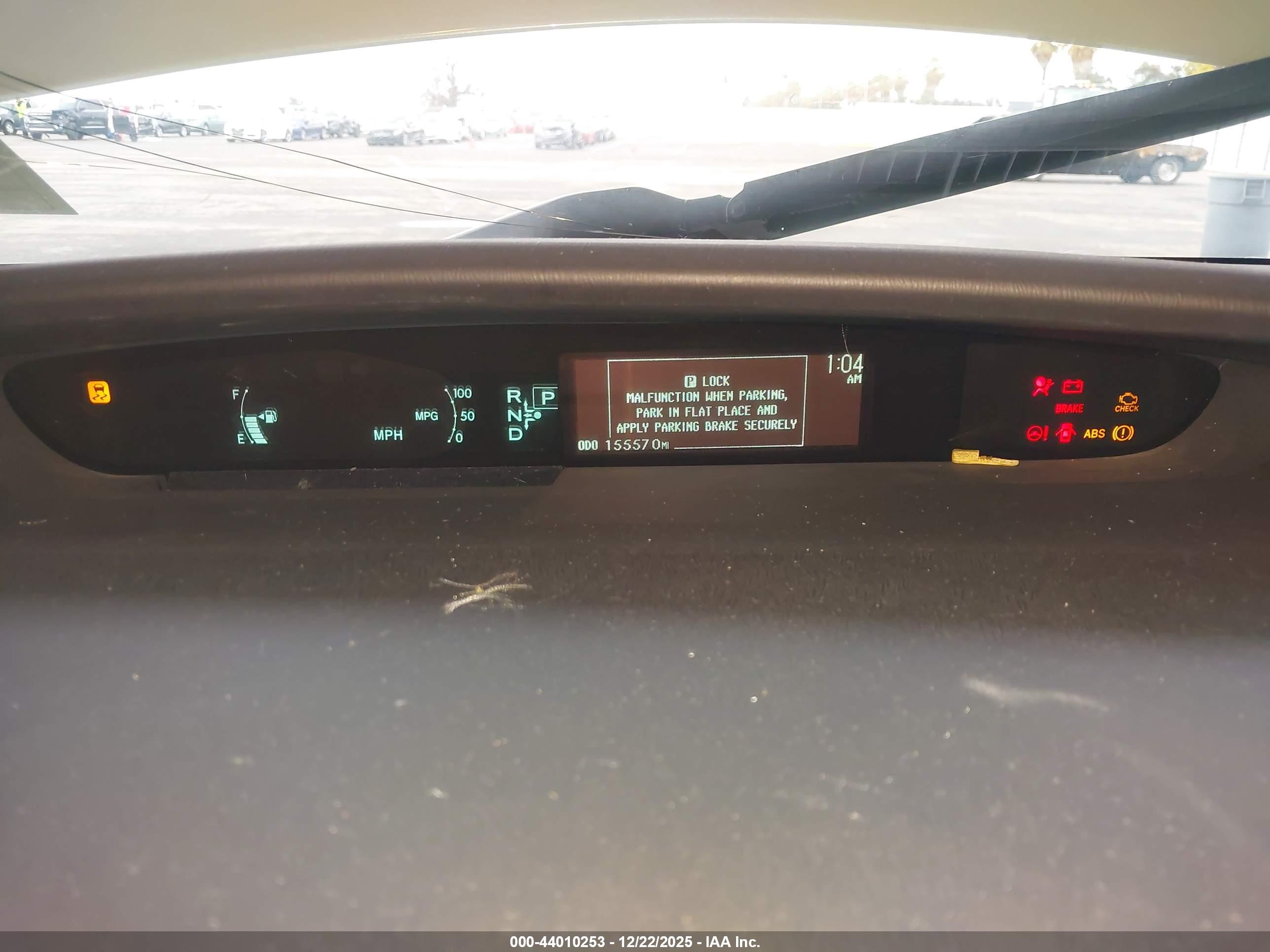 TOYOTA PRIUS image 7