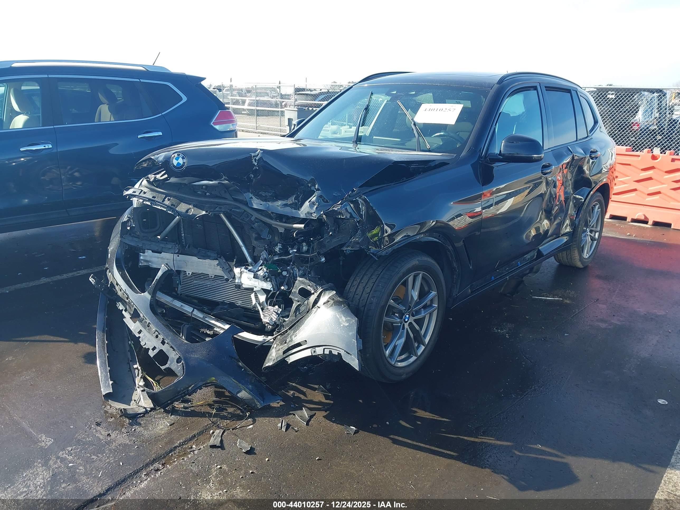 BMW X3 image 2