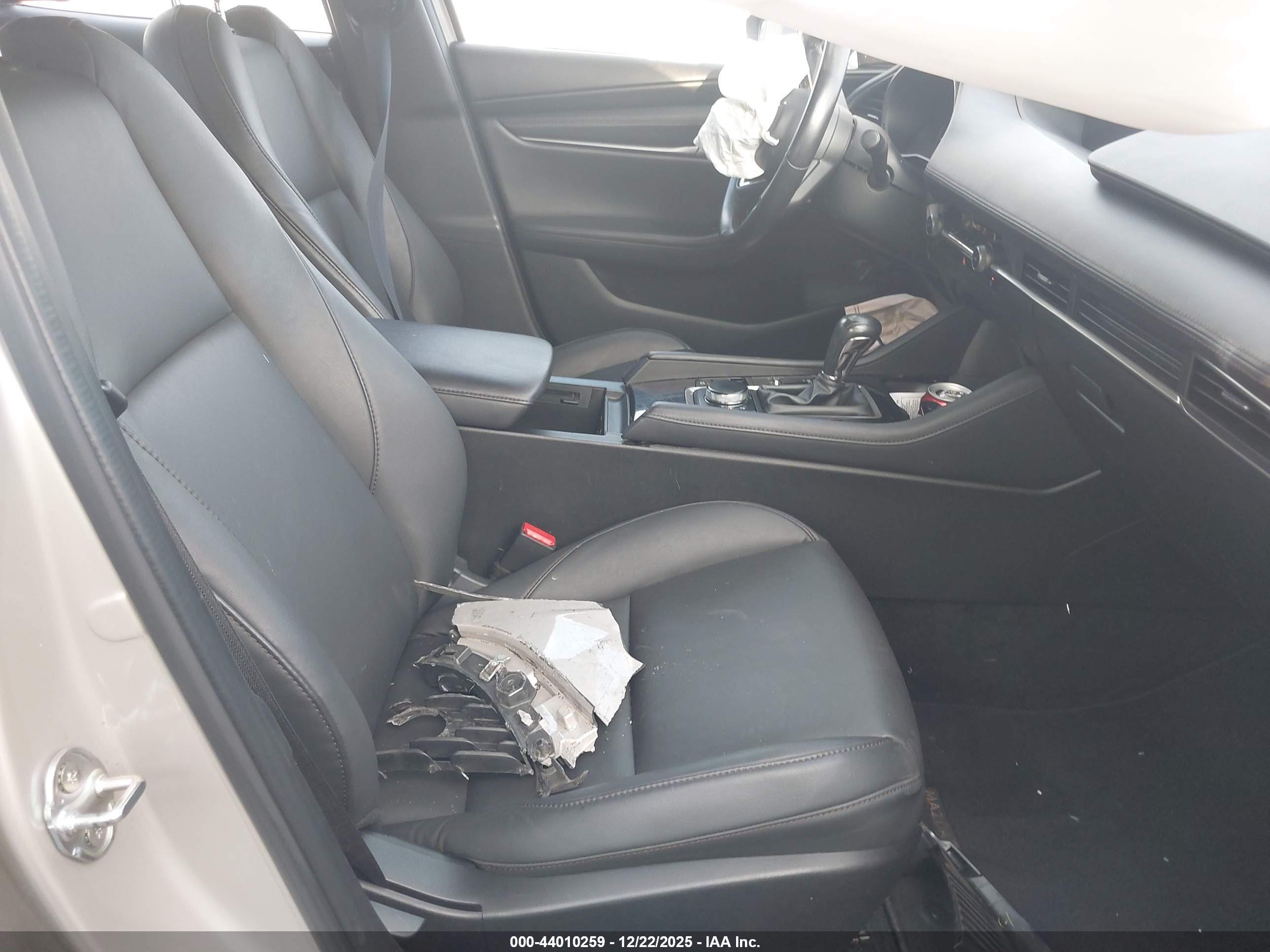 MAZDA MAZDA3 image 5