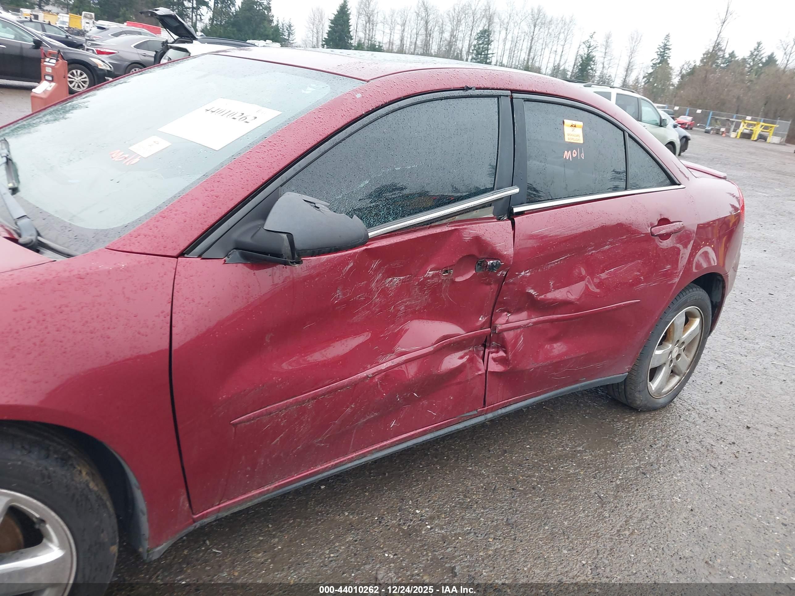 PONTIAC G6 image 6