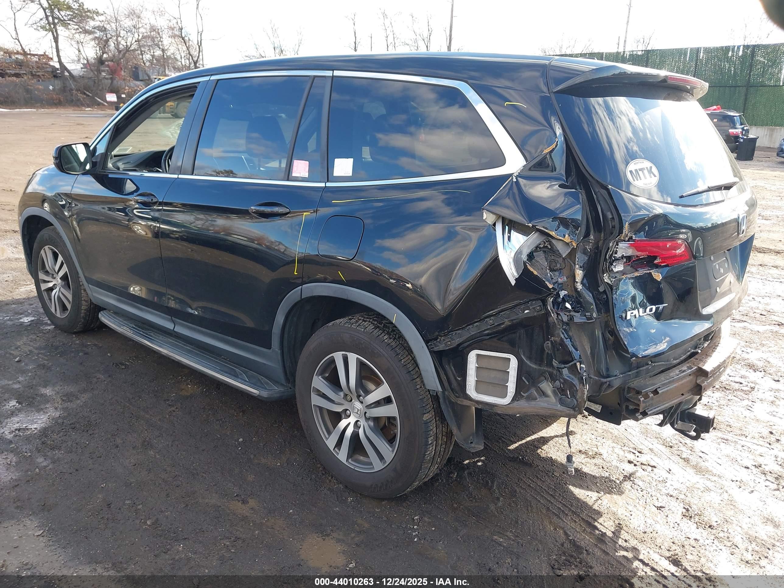 HONDA PILOT image 3