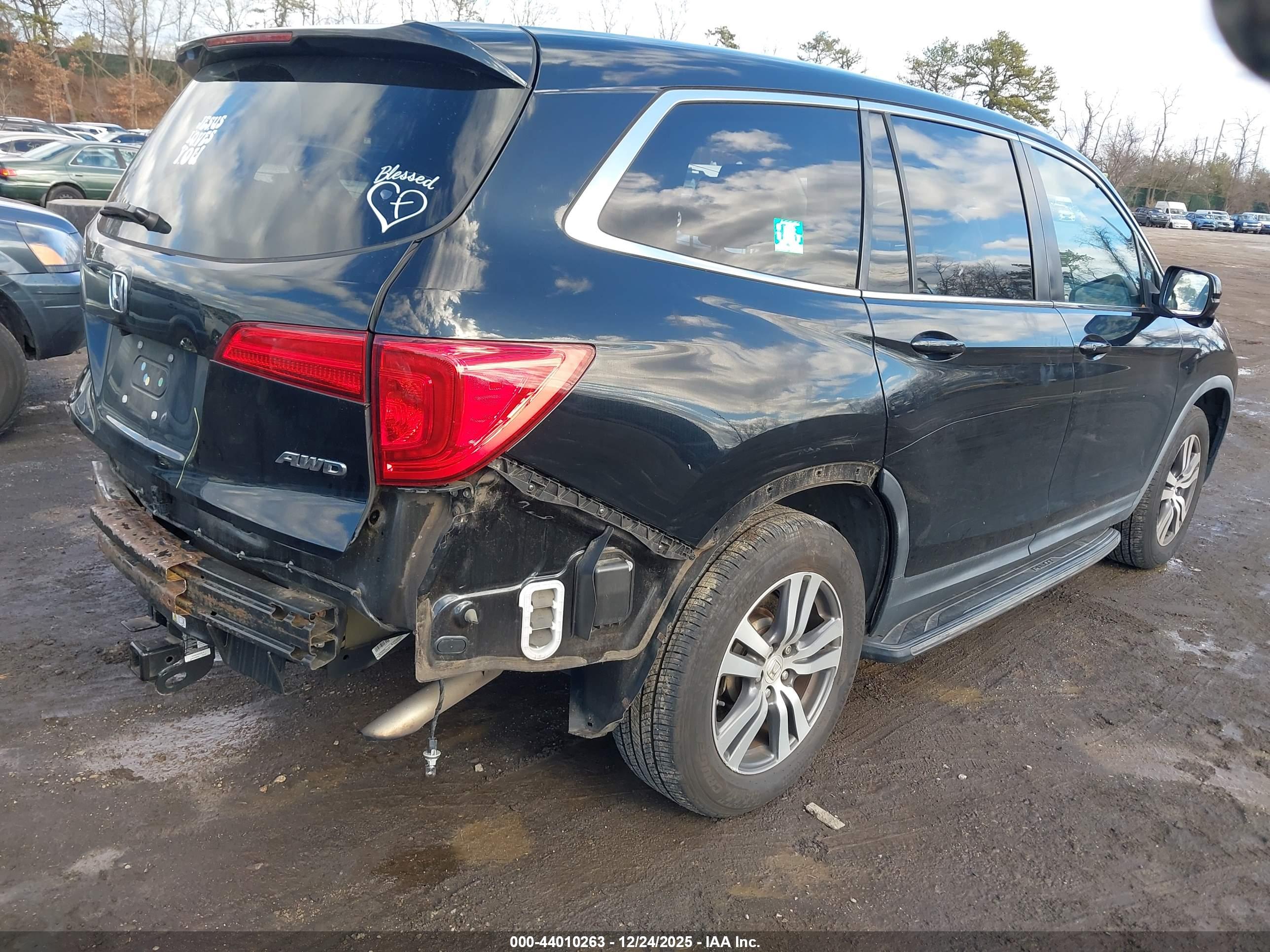 HONDA PILOT image 4