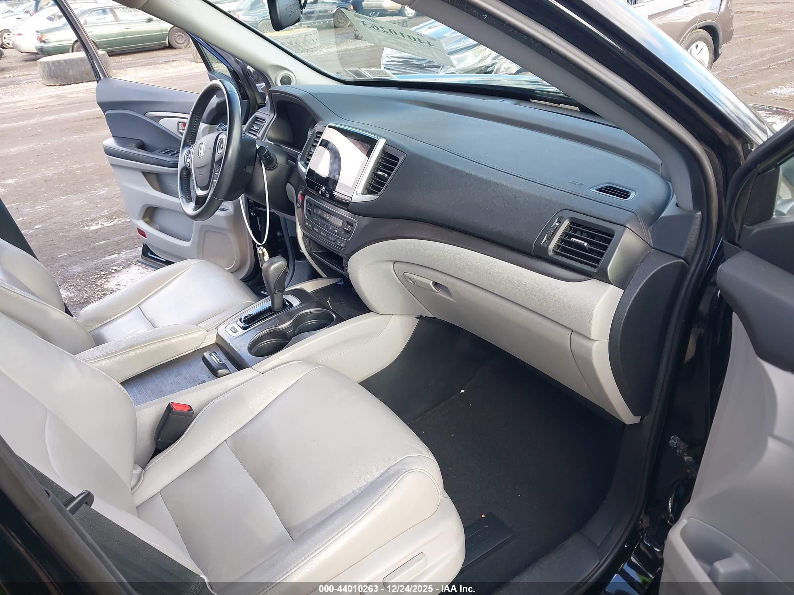 HONDA PILOT image 5
