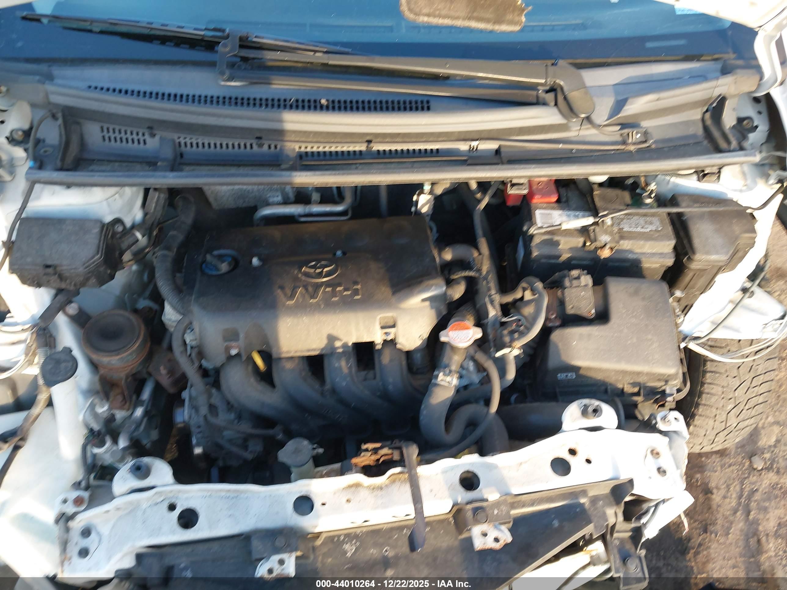 TOYOTA YARIS image 10