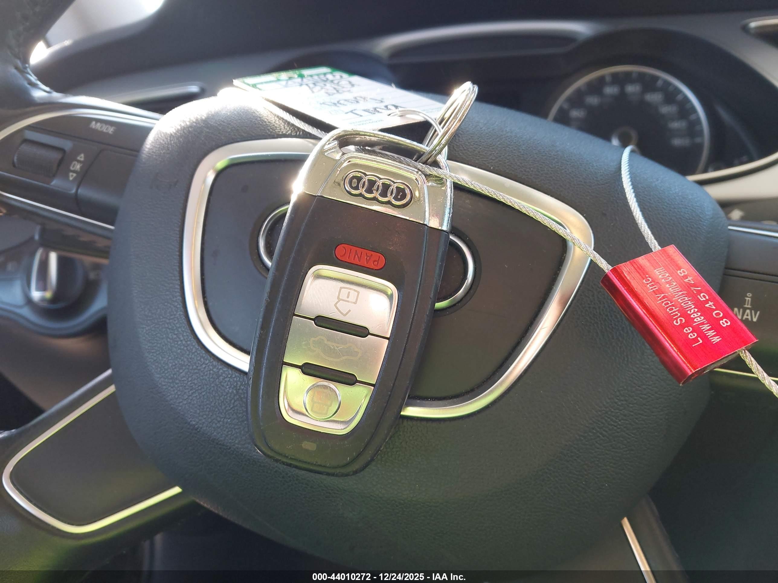 AUDI A4 image 11