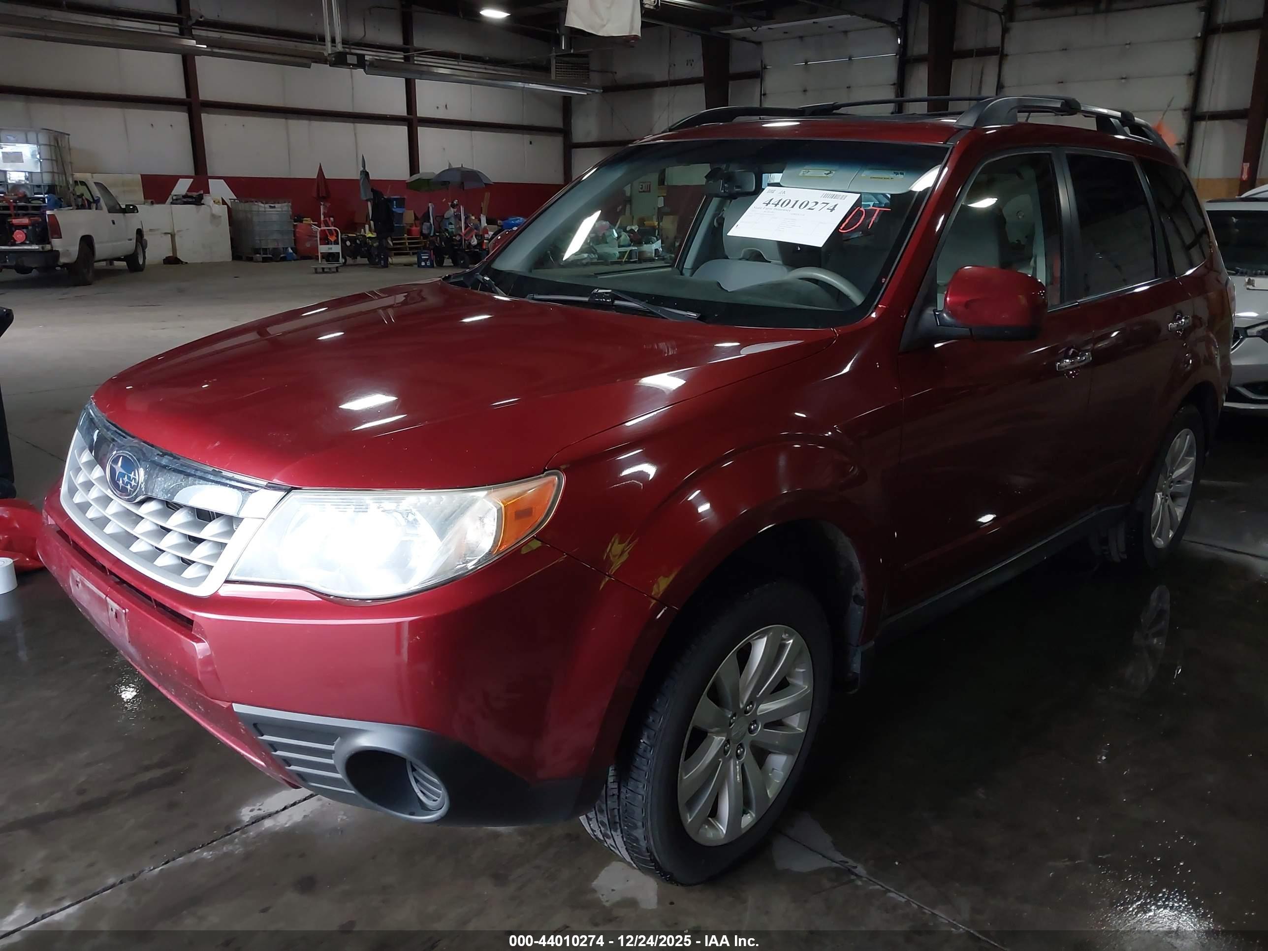 SUBARU FORESTER image 2