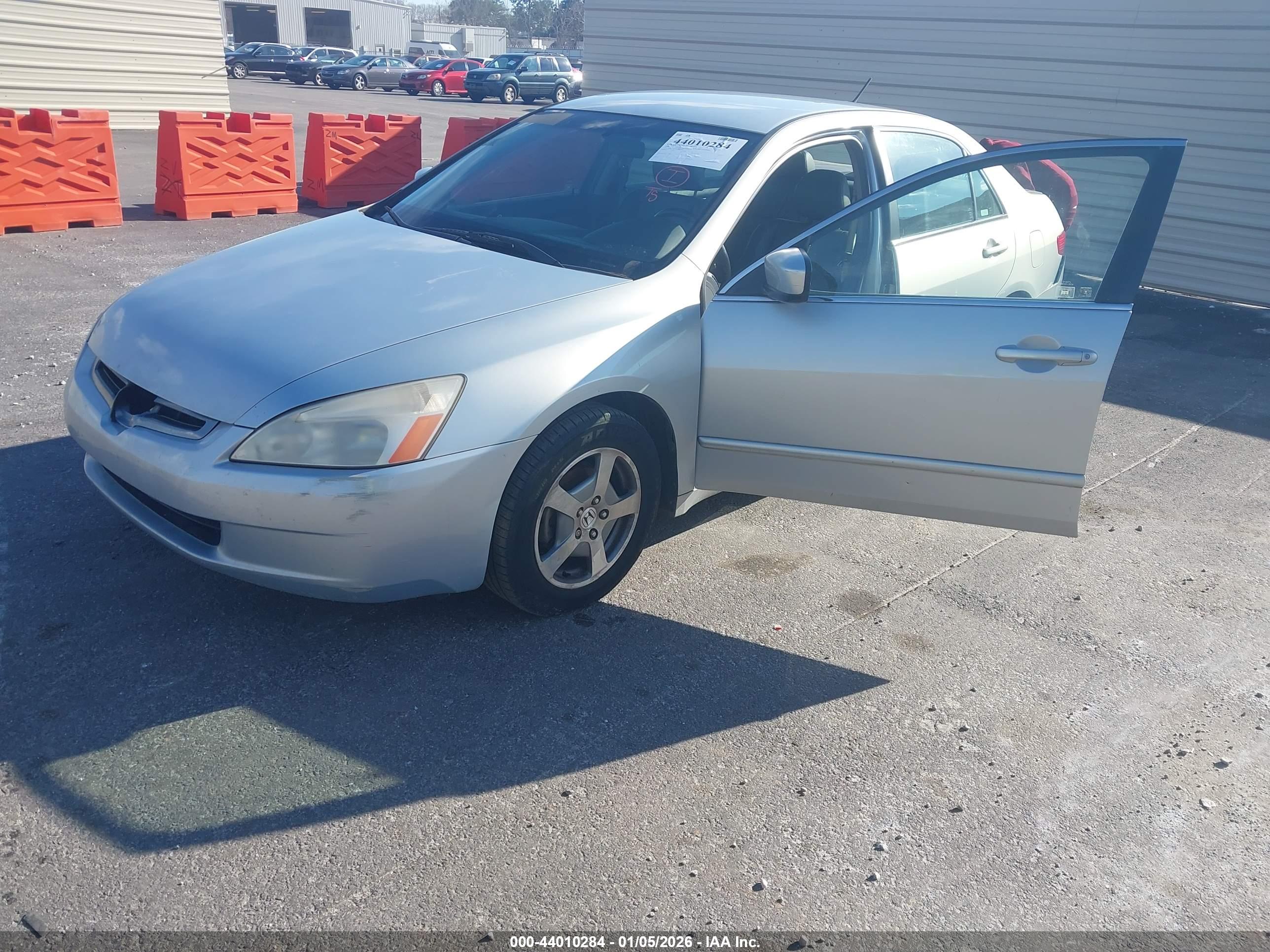 HONDA ACCORD image 2