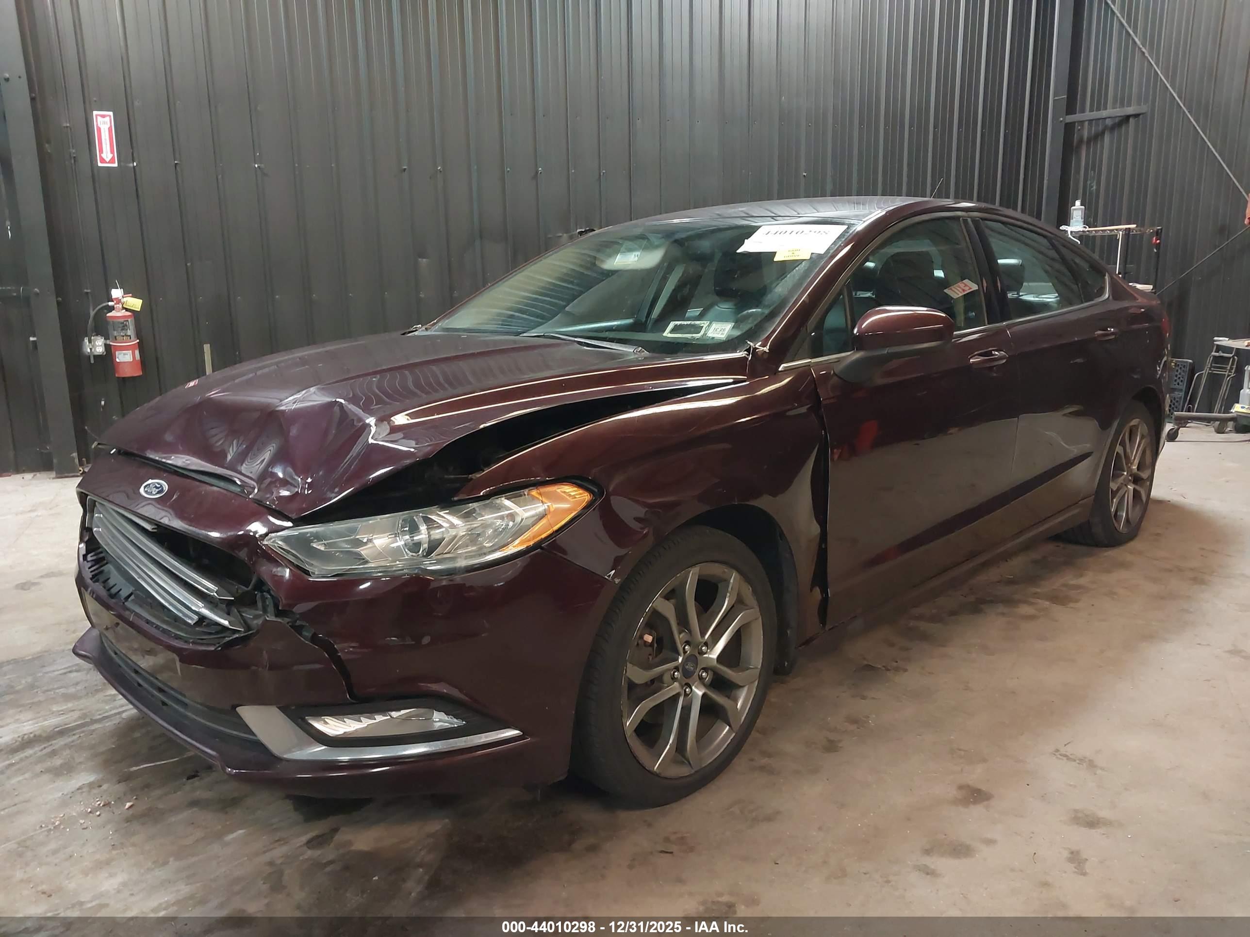 FORD FUSION image 2