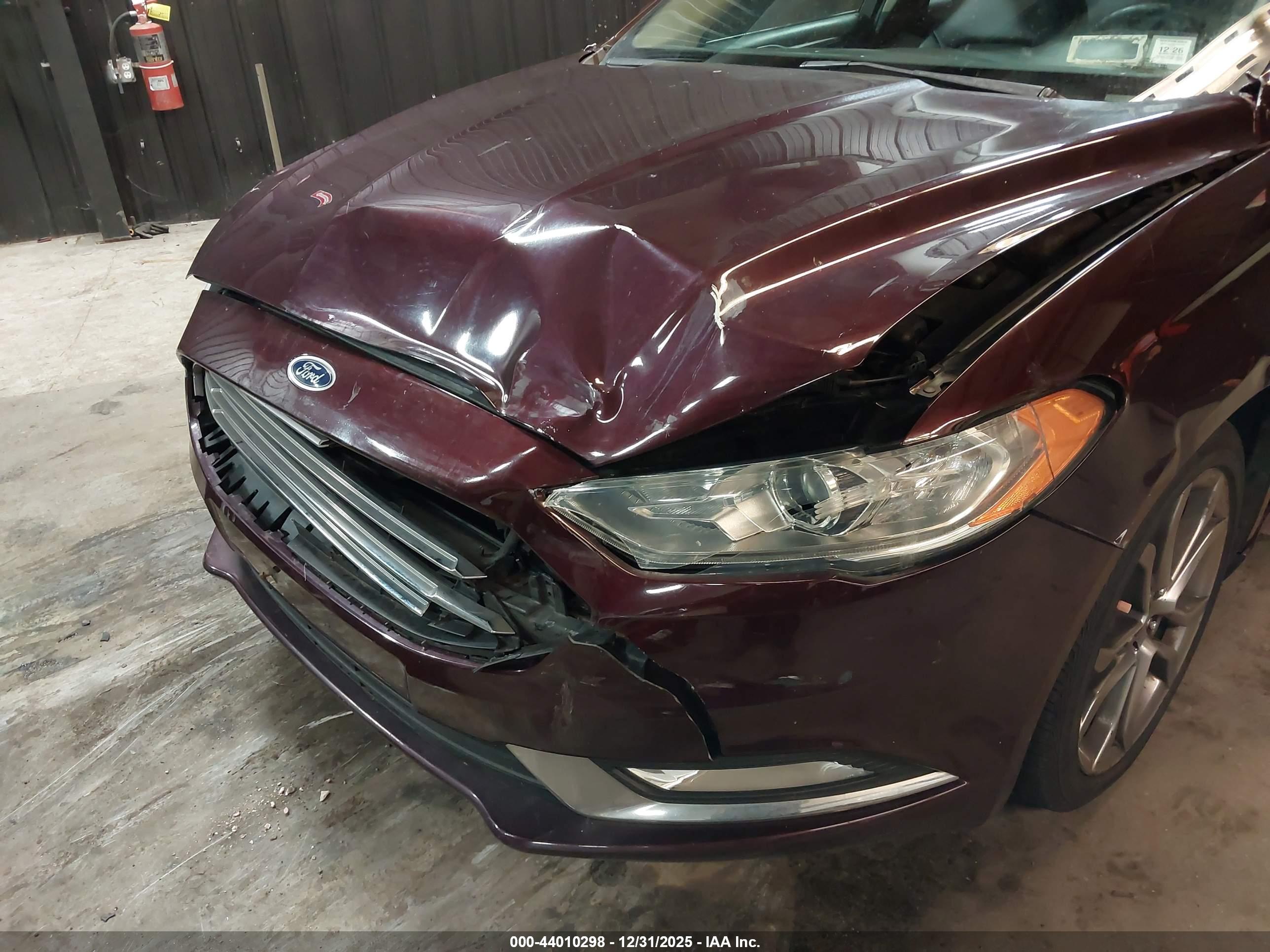 FORD FUSION image 6