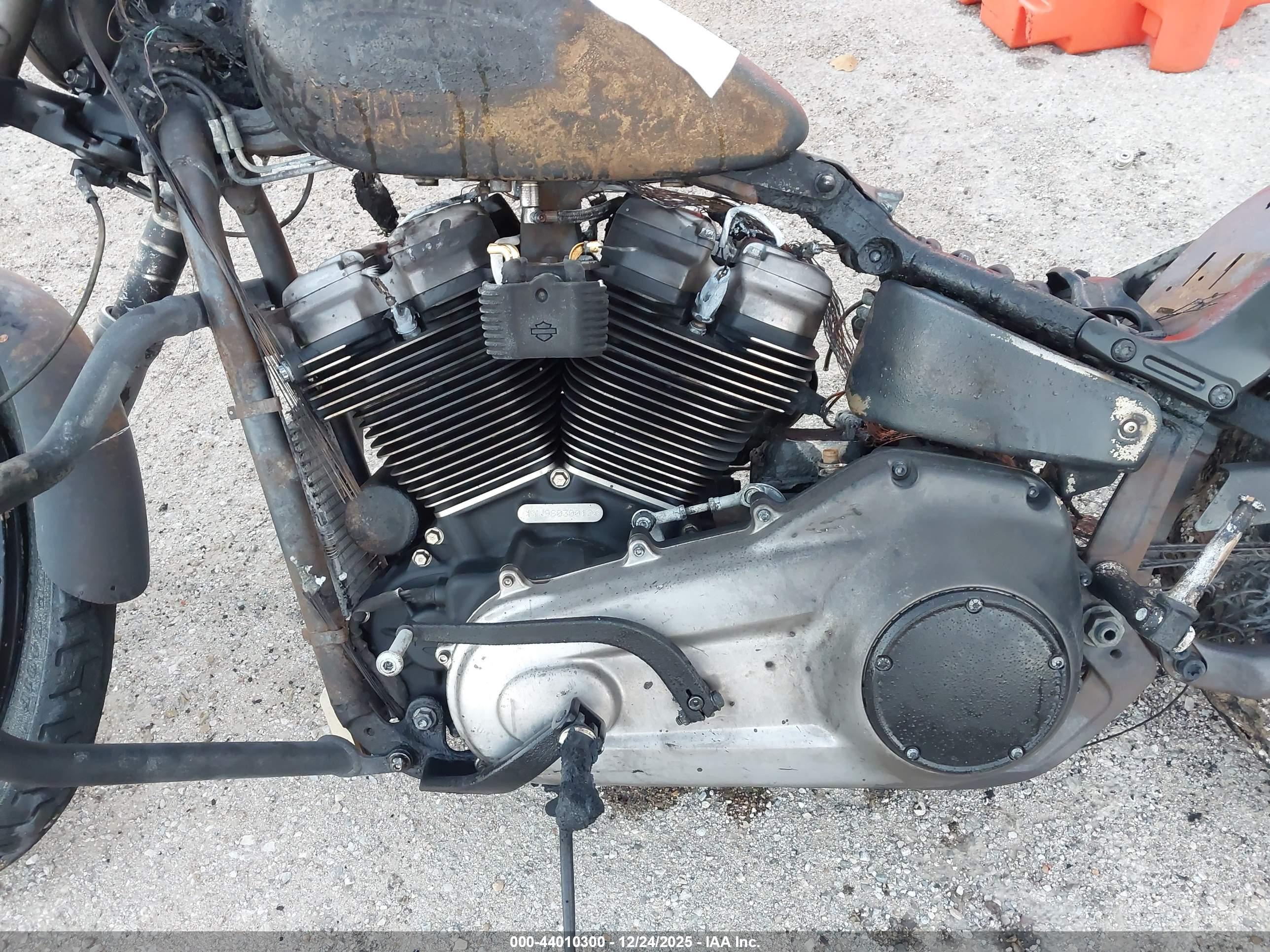 HARLEY-DAVIDSON FXBB image 9