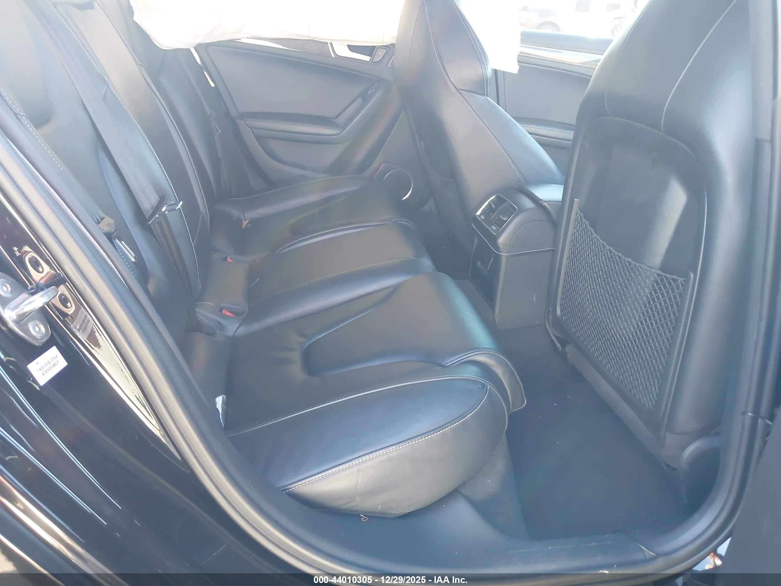 AUDI S4 image 8