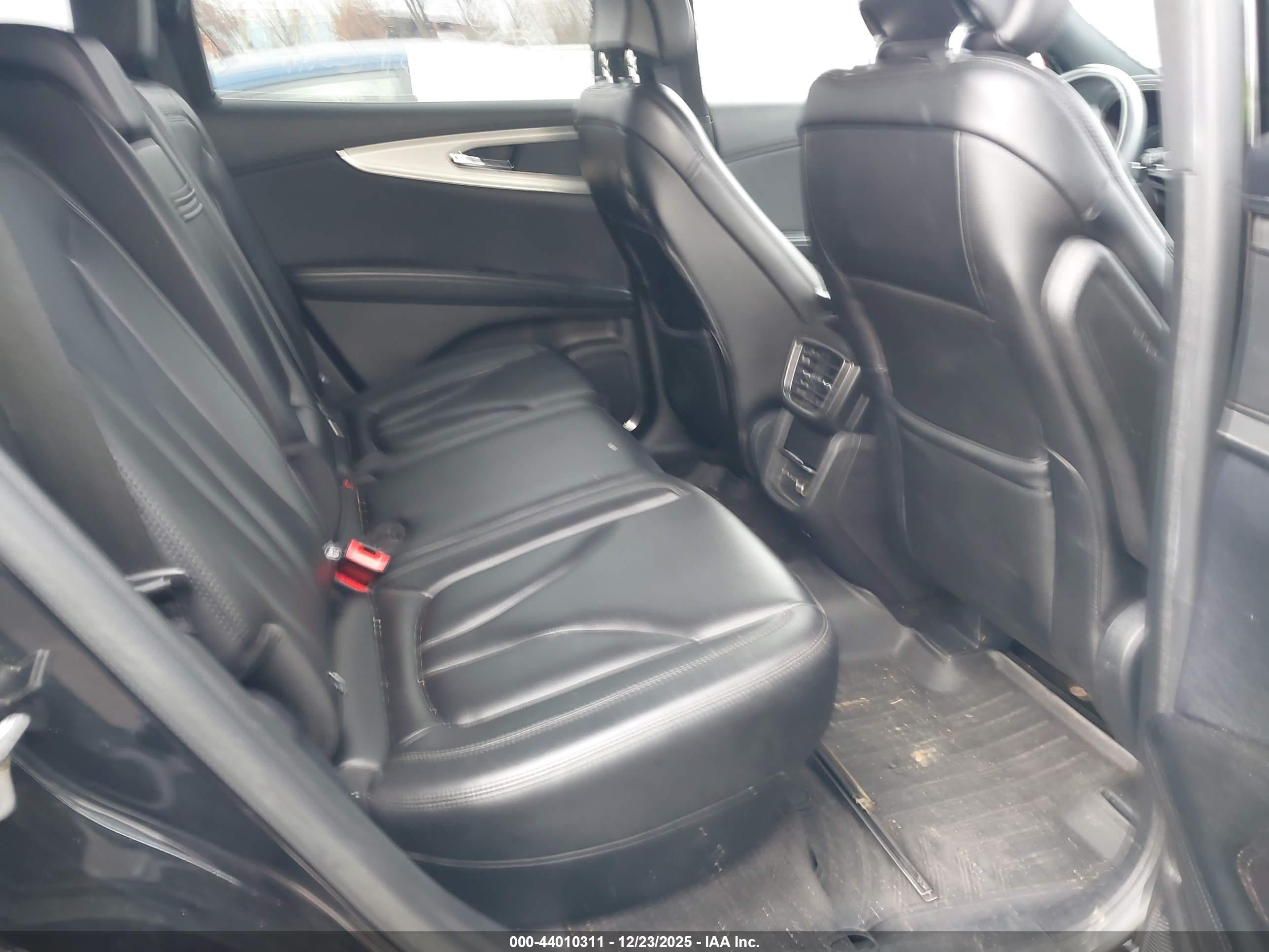 LINCOLN MKX image 8