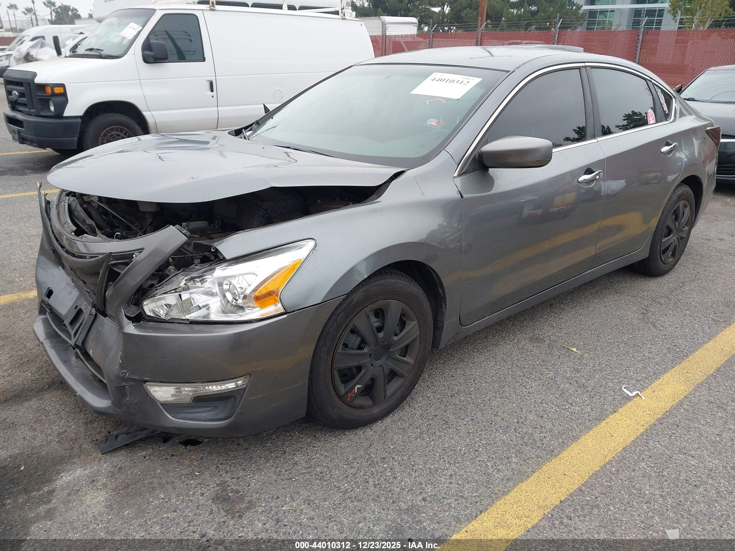 NISSAN ALTIMA image 2