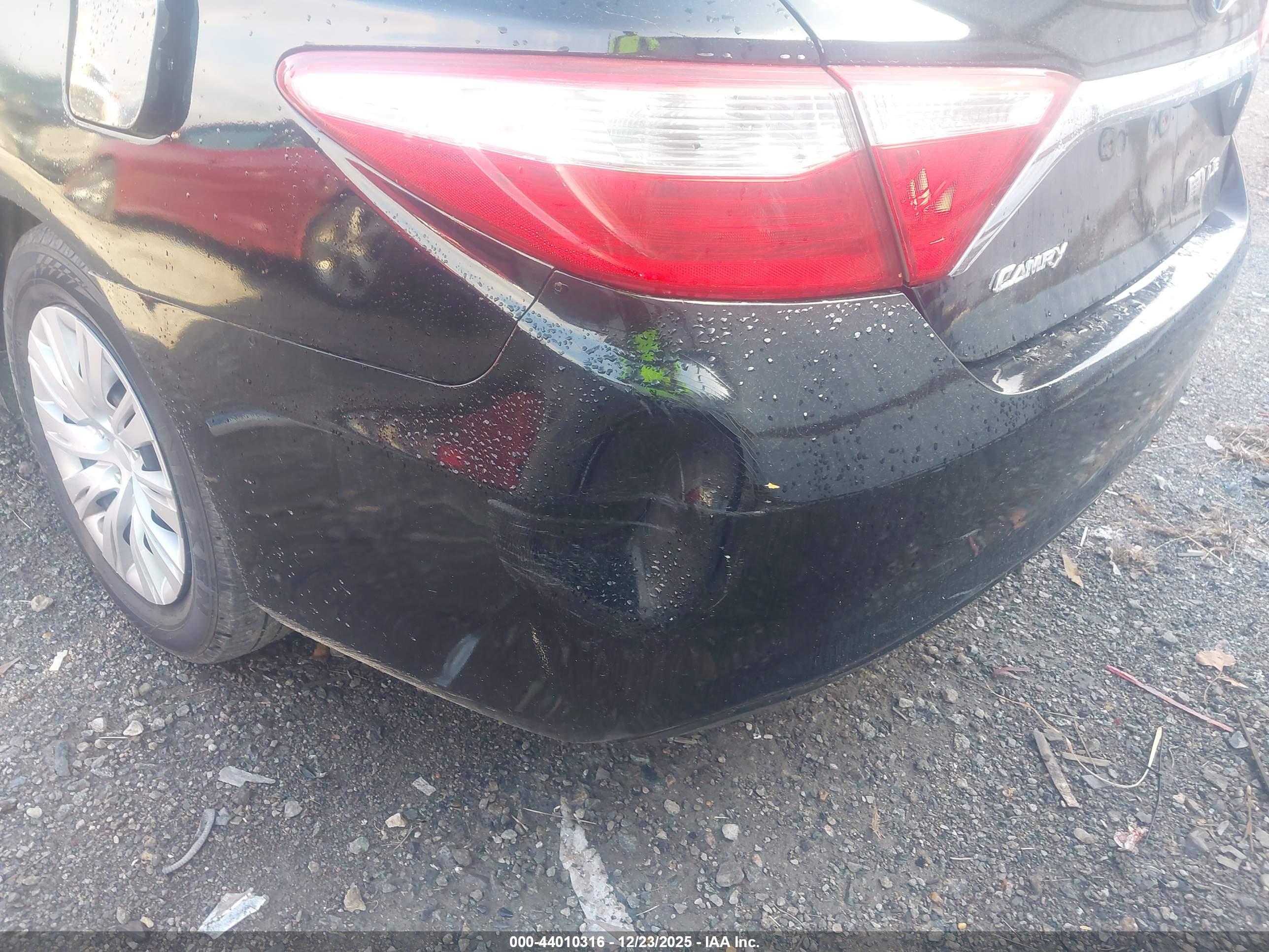 TOYOTA CAMRY image 6
