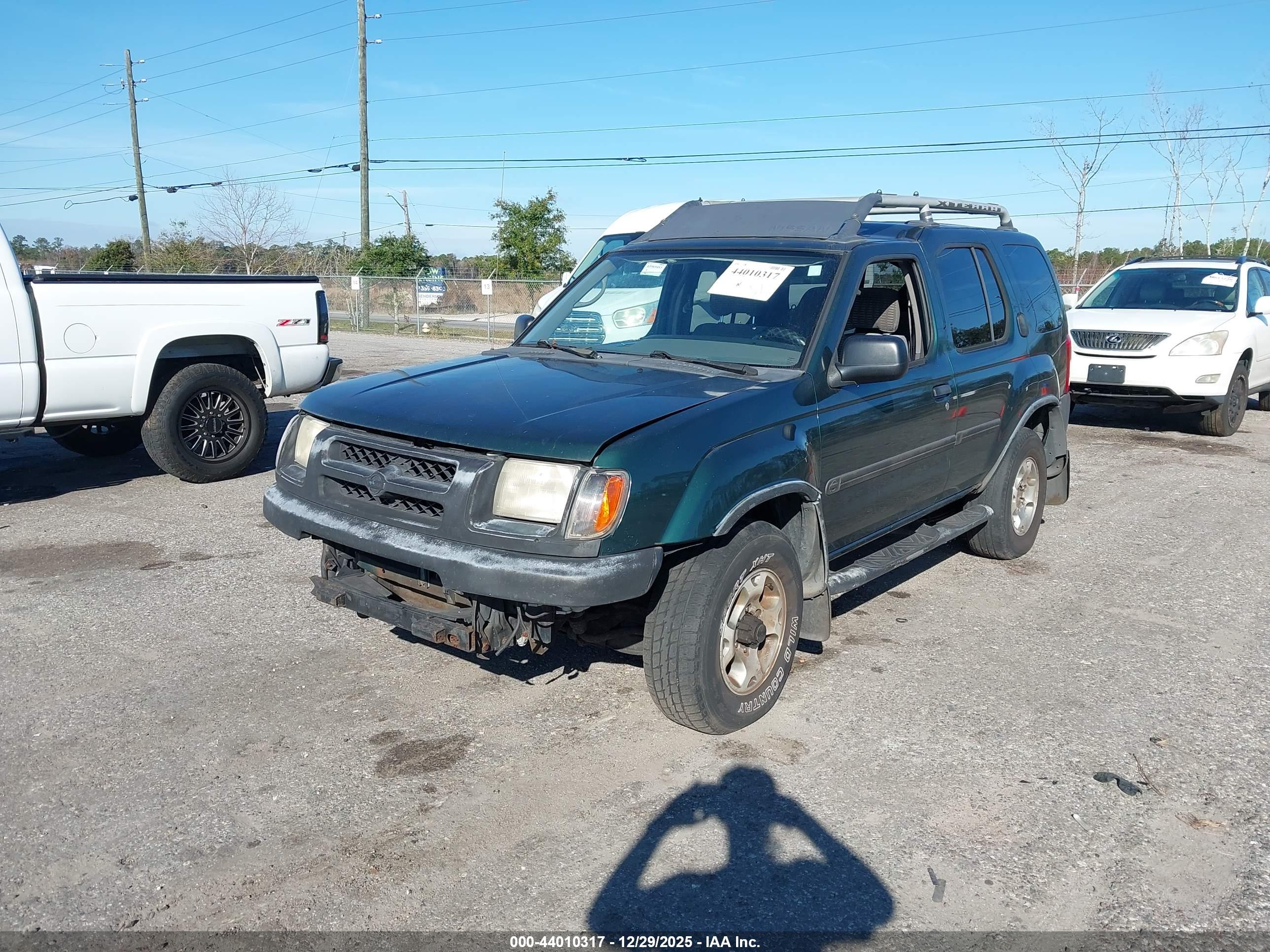 NISSAN XTERRA image 2