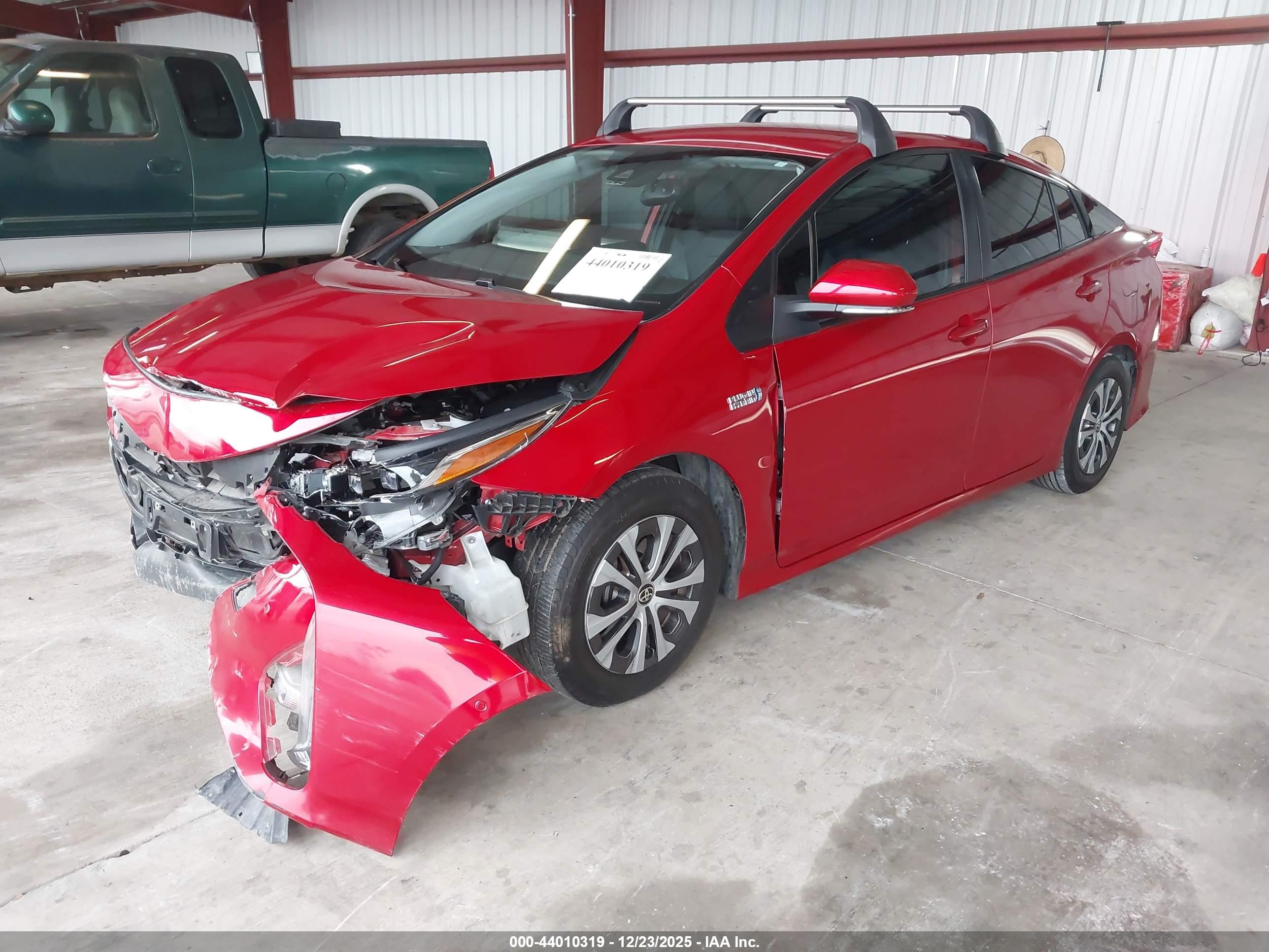 TOYOTA PRIUS image 2