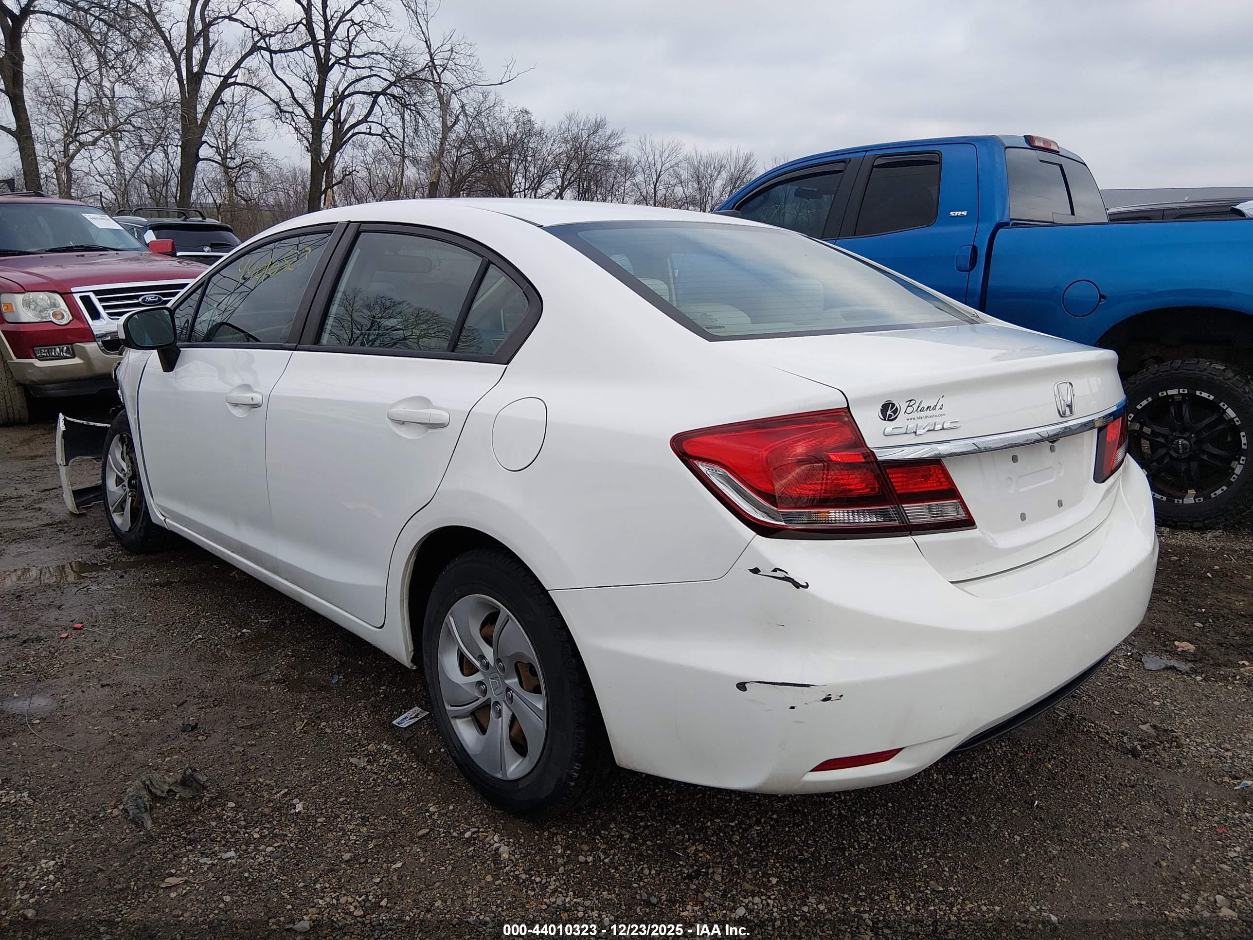 HONDA CIVIC image 3