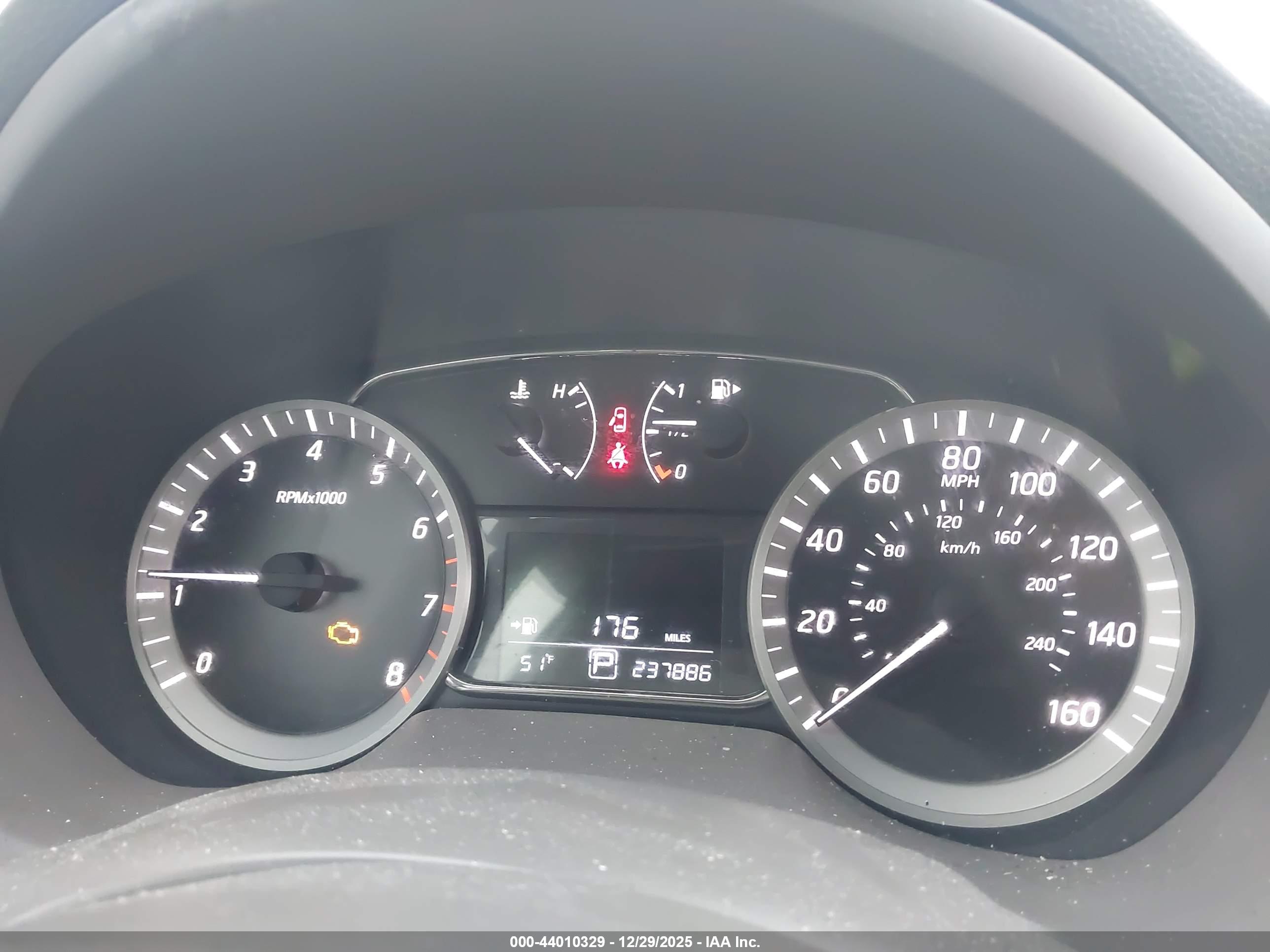 NISSAN SENTRA image 7