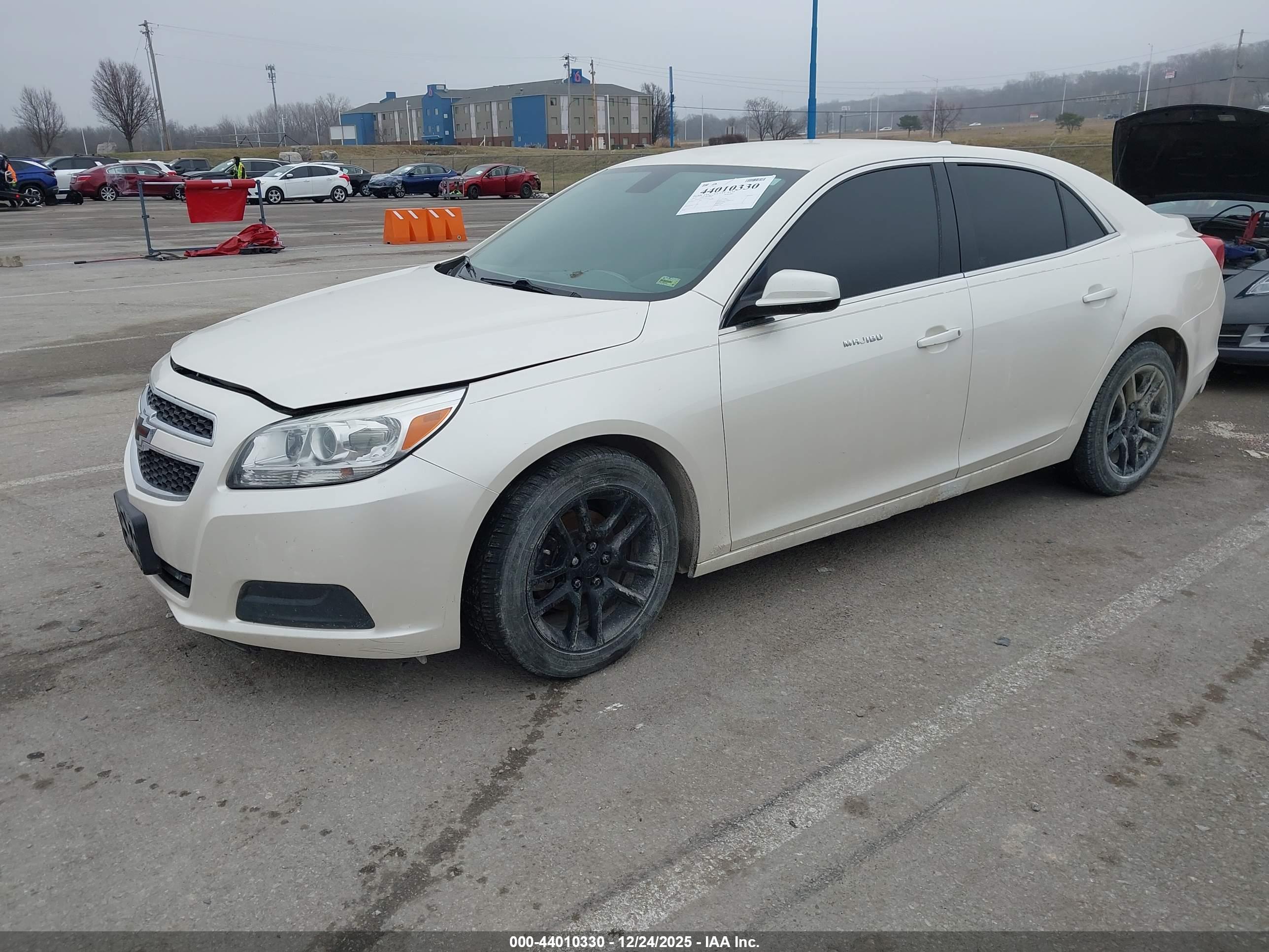 CHEVROLET MALIBU image 2