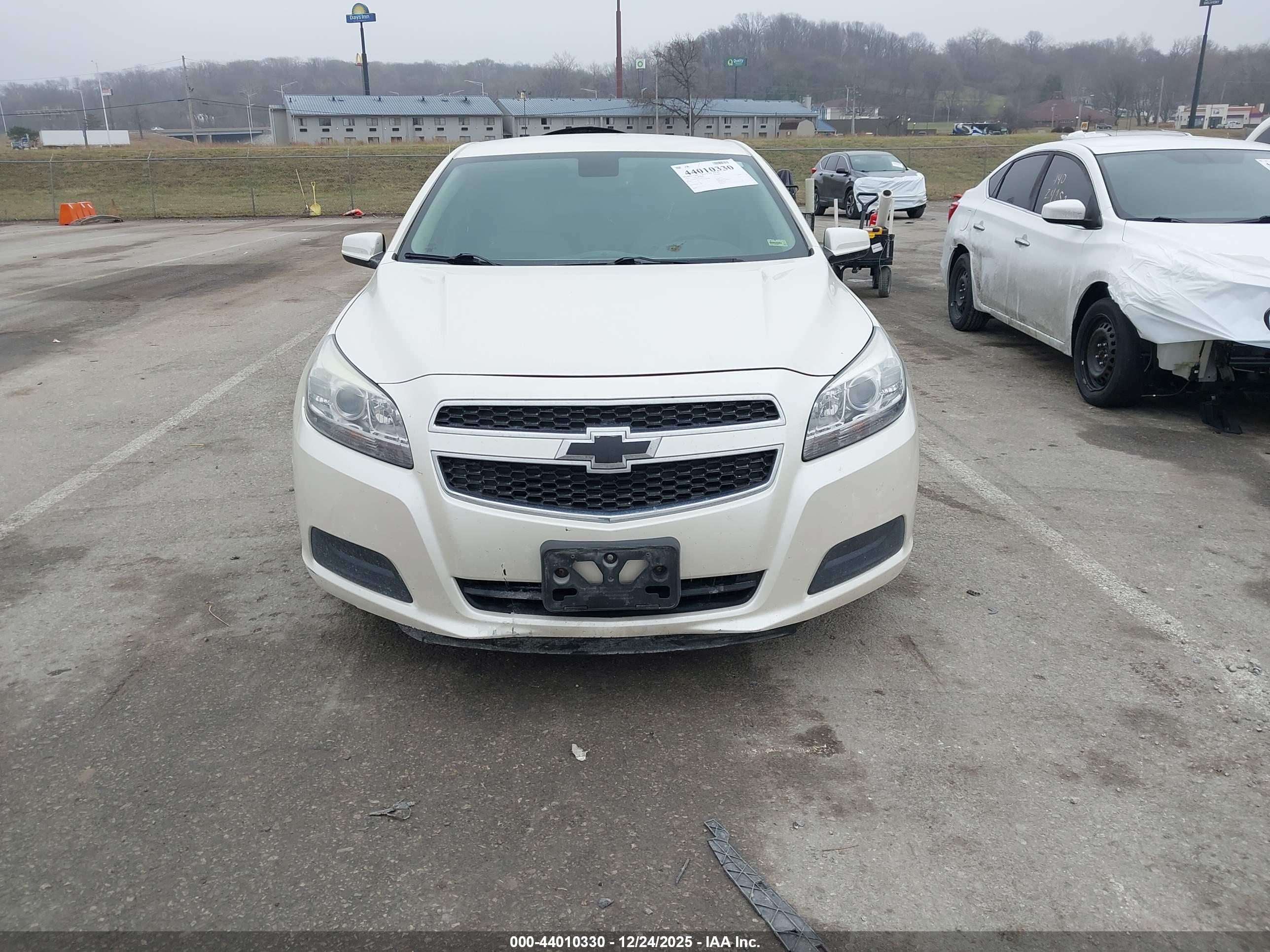 CHEVROLET MALIBU image 6