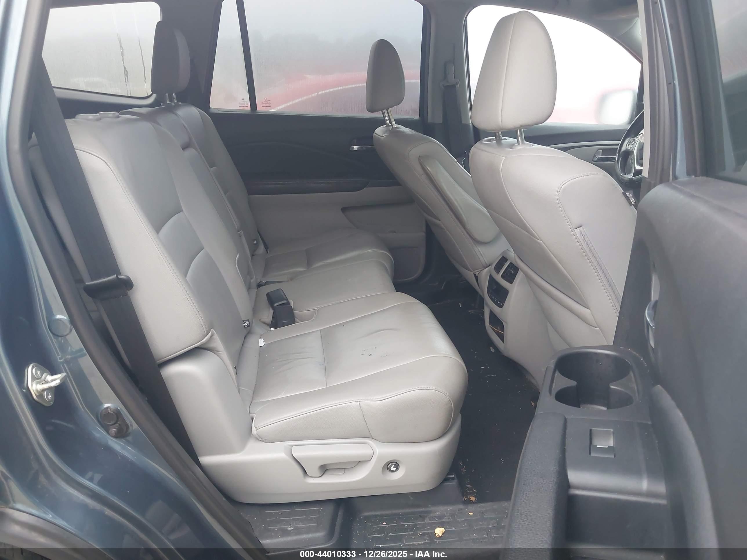 HONDA PILOT image 8