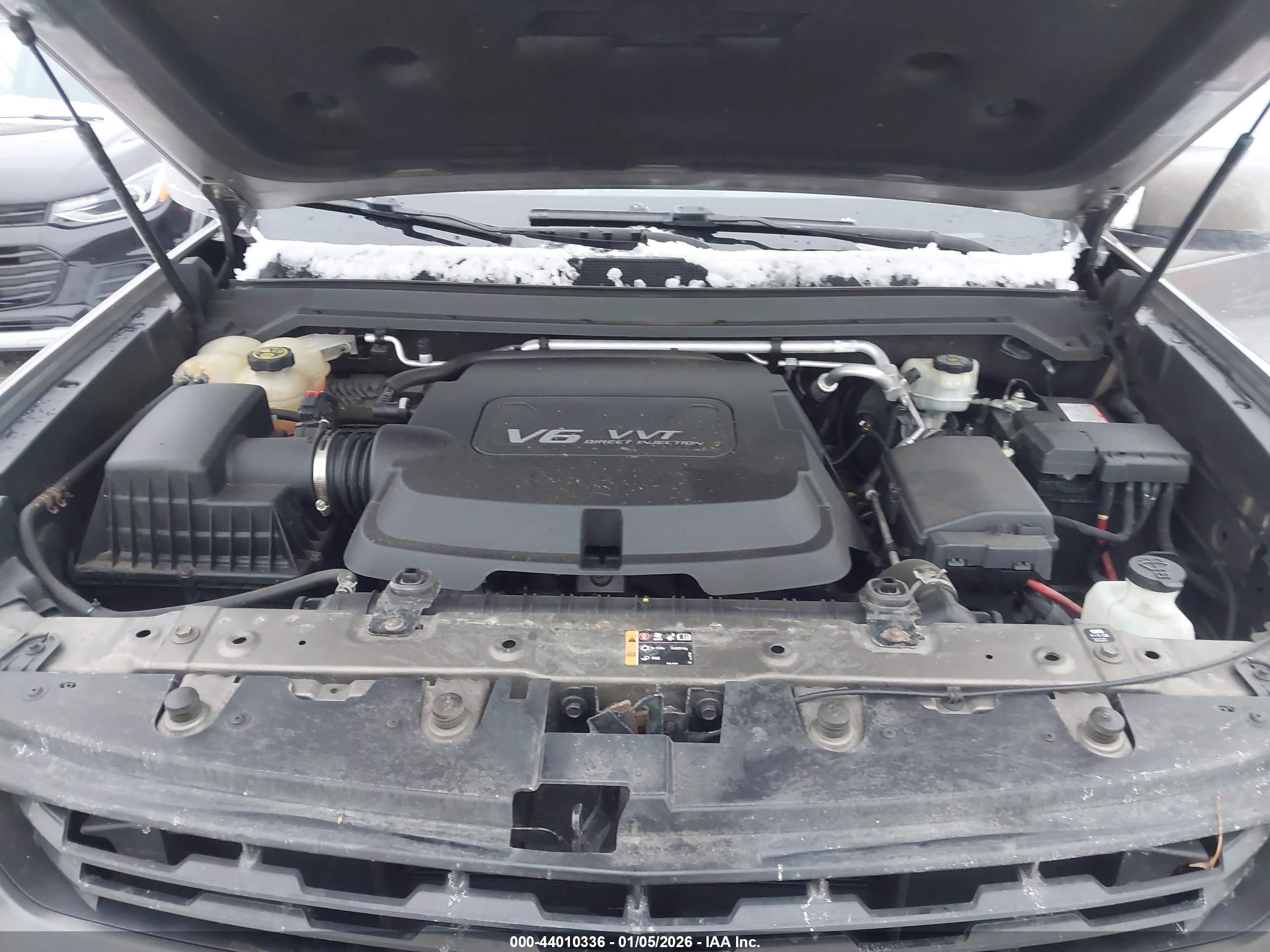 CHEVROLET COLORADO image 10