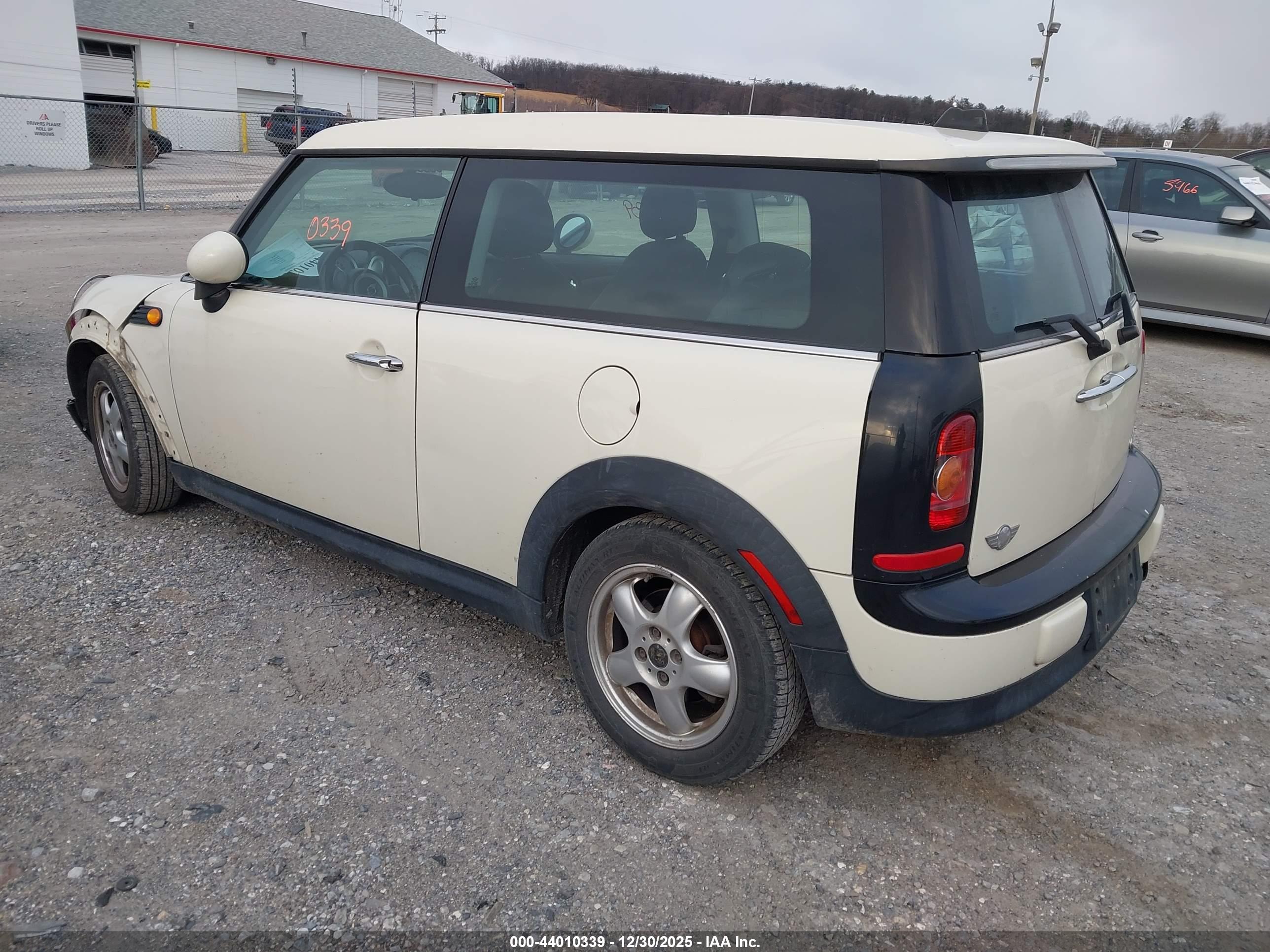 MINI COOPER image 3