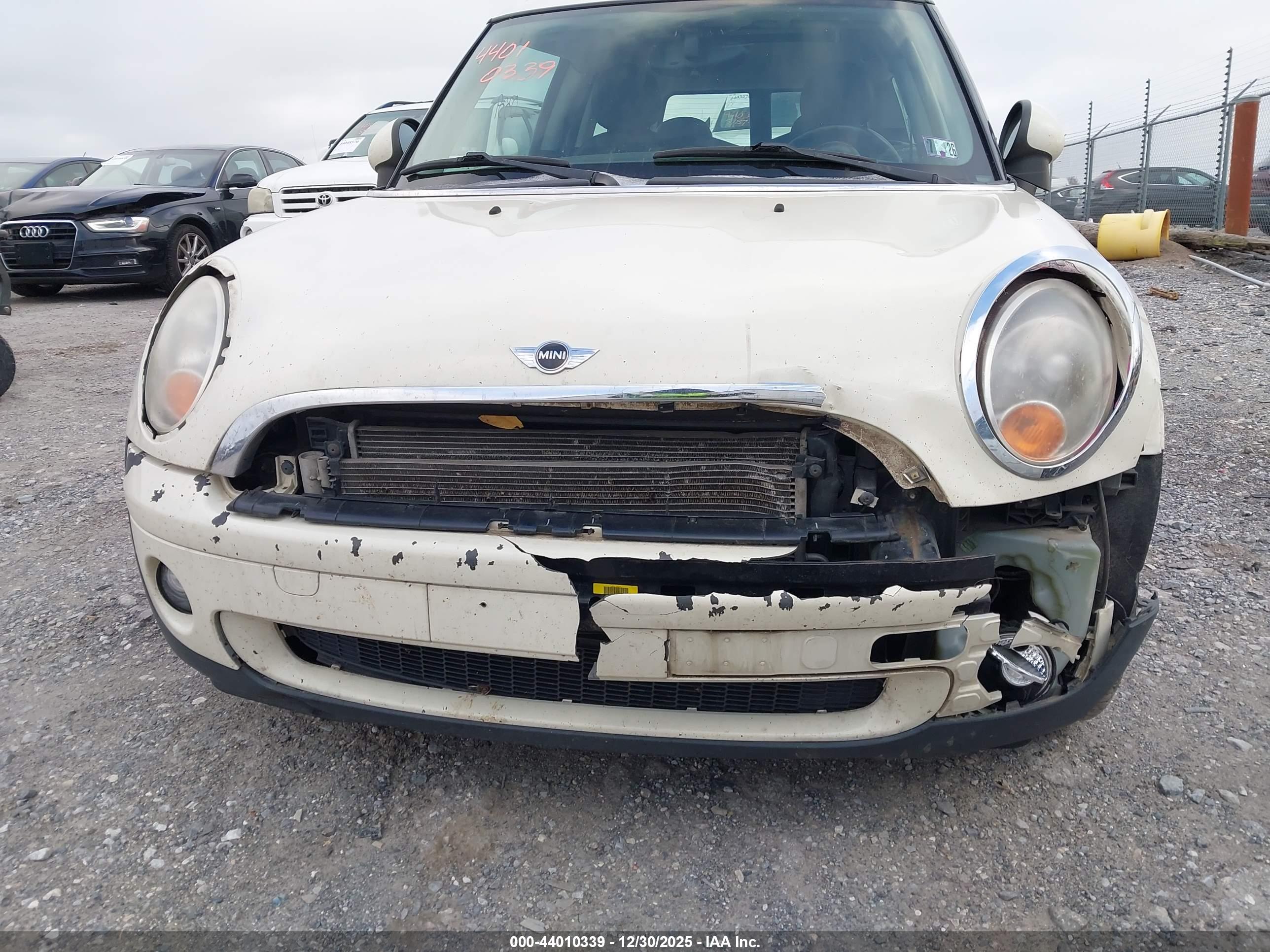 MINI COOPER image 6